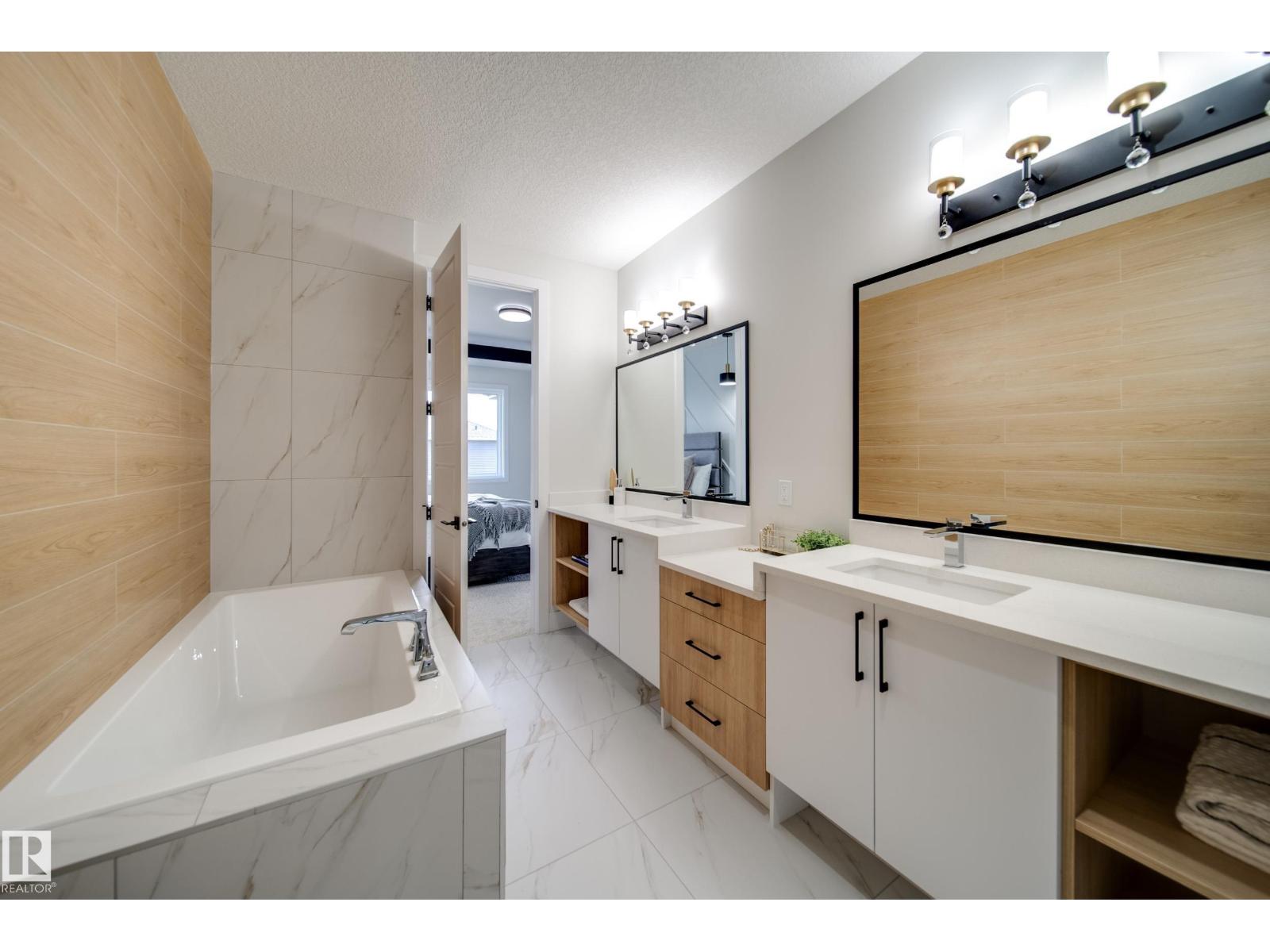 7027 177 Av Nw, Edmonton, Alberta  T5Z 0W9 - Photo 10 - E4466835