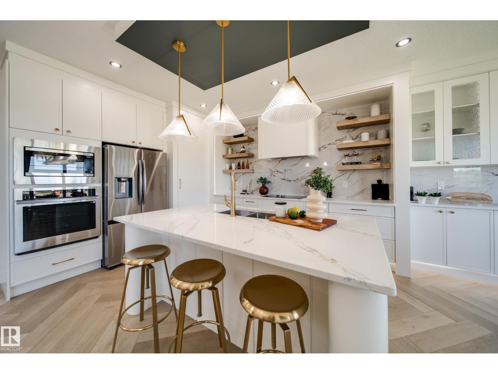 7027 177 Av Nw, Edmonton, Alberta  T5Z 0W9 - Photo 2 - E4466835