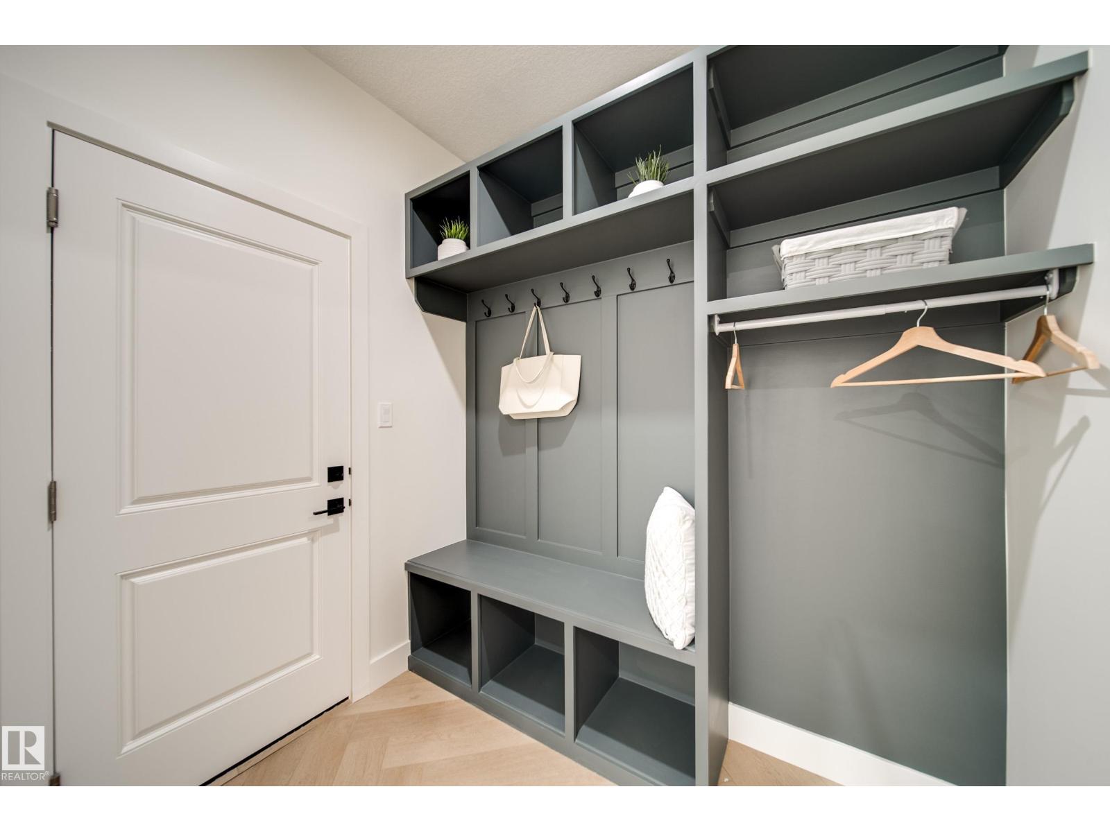 7027 177 Av Nw, Edmonton, Alberta  T5Z 0W9 - Photo 6 - E4466835