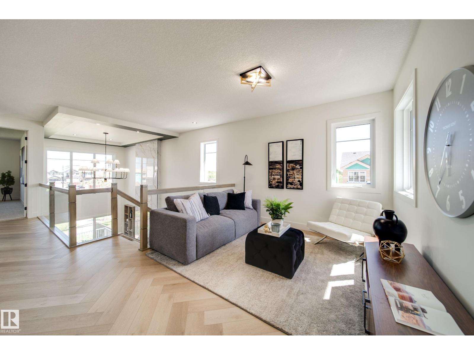 7027 177 Av Nw, Edmonton, Alberta  T5Z 0W9 - Photo 8 - E4466835