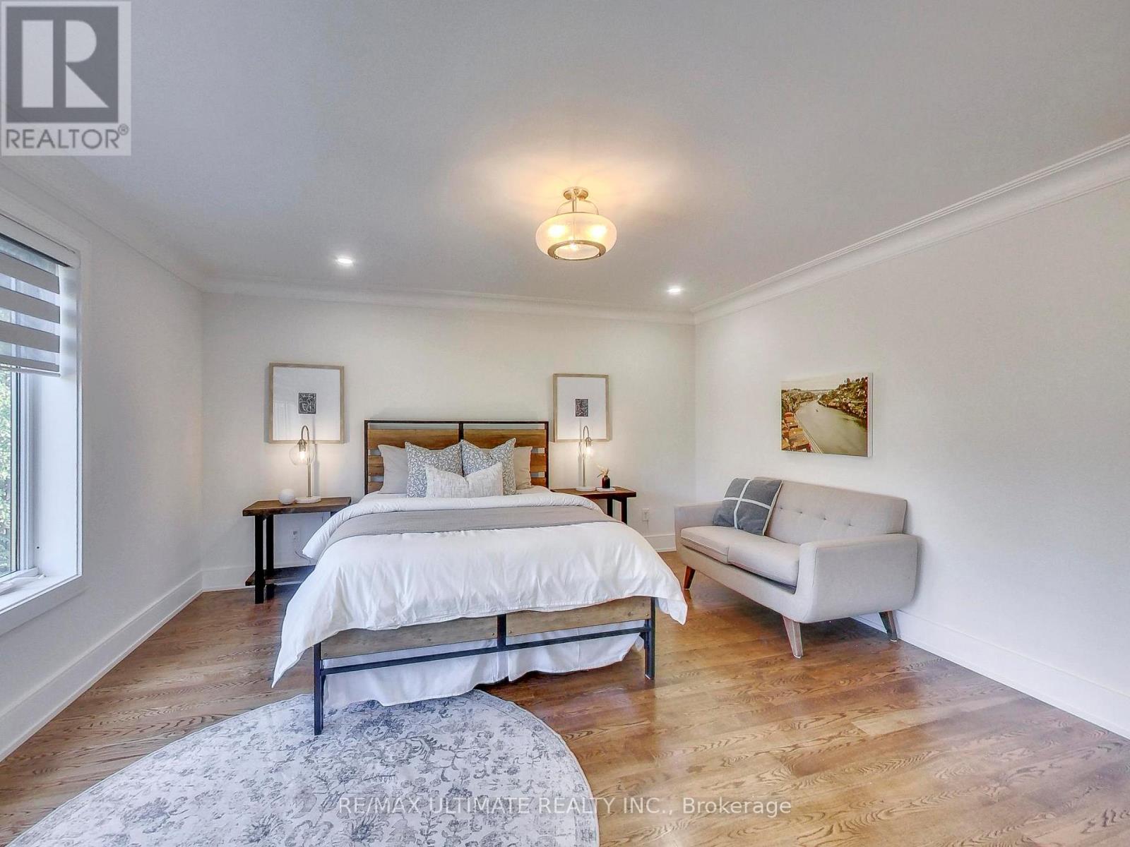 35 Fleming Crescent, Toronto, Ontario  M4G 2A9 - Photo 23 - C12580830