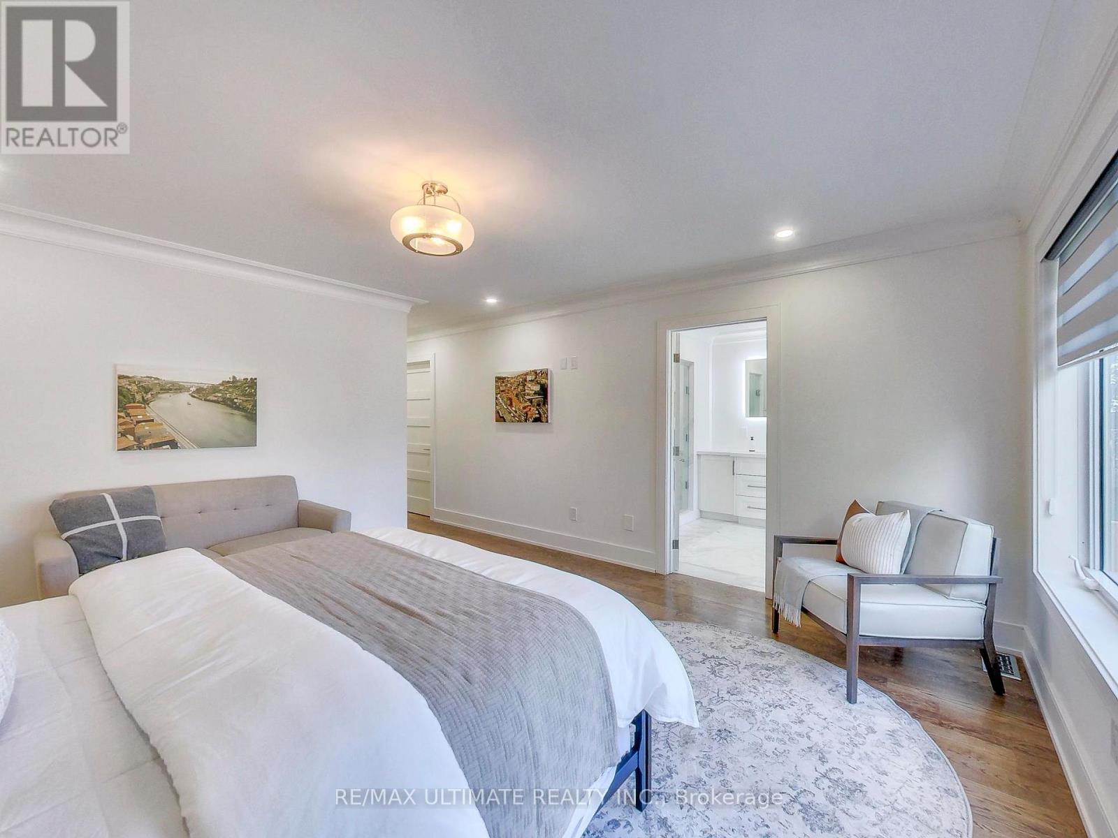 35 Fleming Crescent, Toronto, Ontario  M4G 2A9 - Photo 25 - C12580830