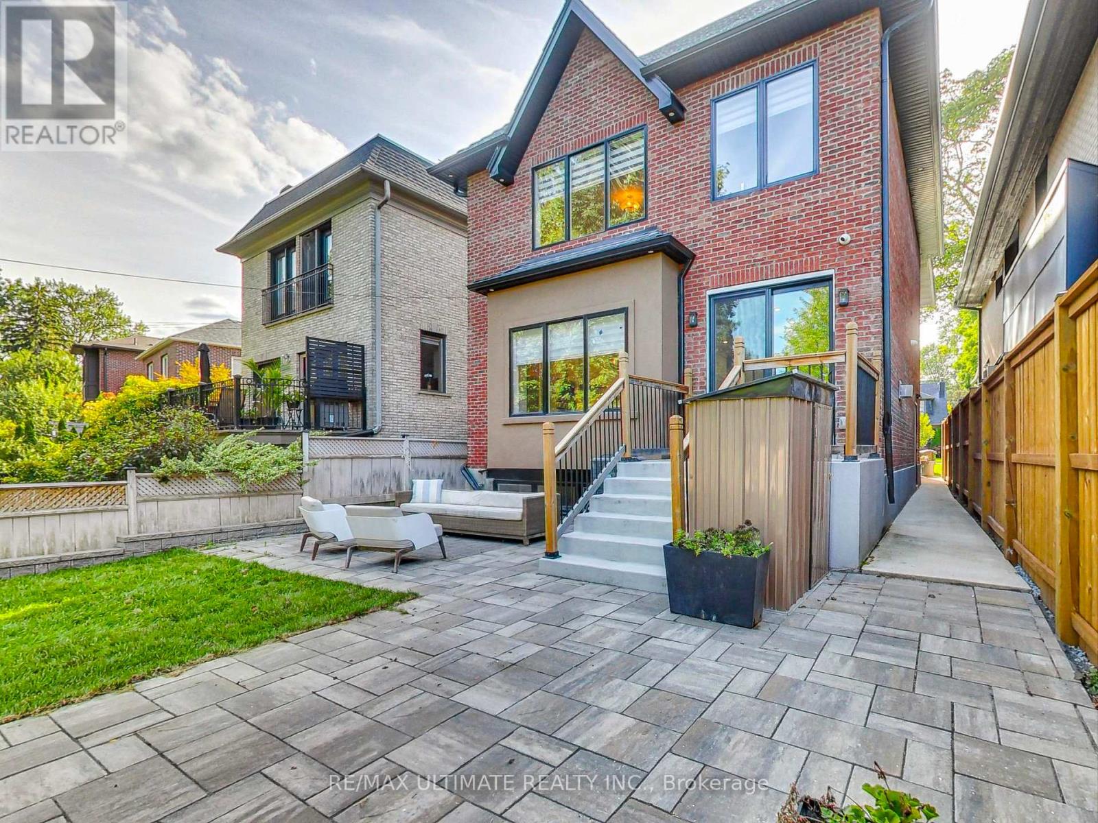 35 Fleming Crescent, Toronto, Ontario  M4G 2A9 - Photo 45 - C12580830