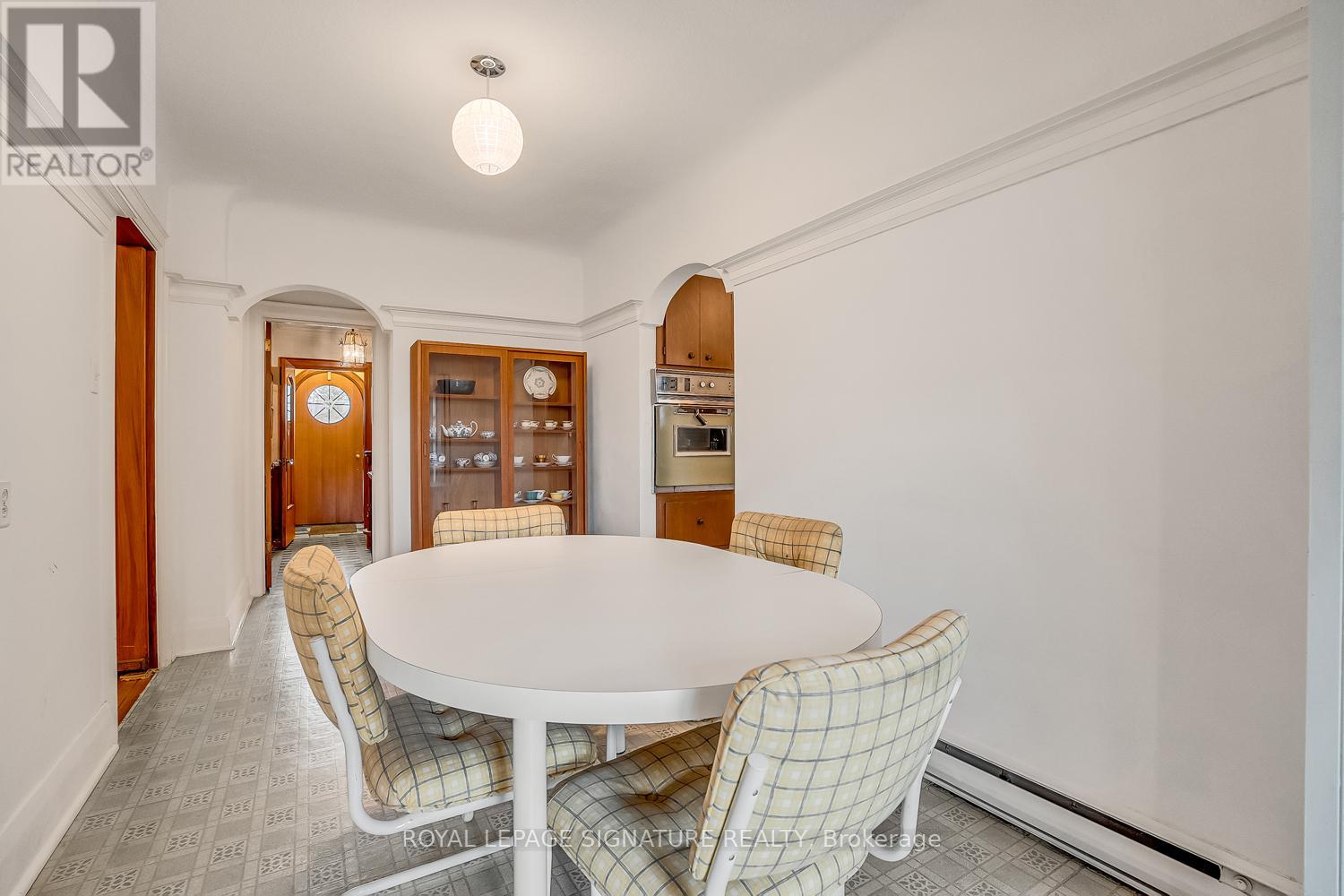 72 Bessborough Drive, Toronto, Ontario  M4G 3J1 - Photo 13 - C12580878