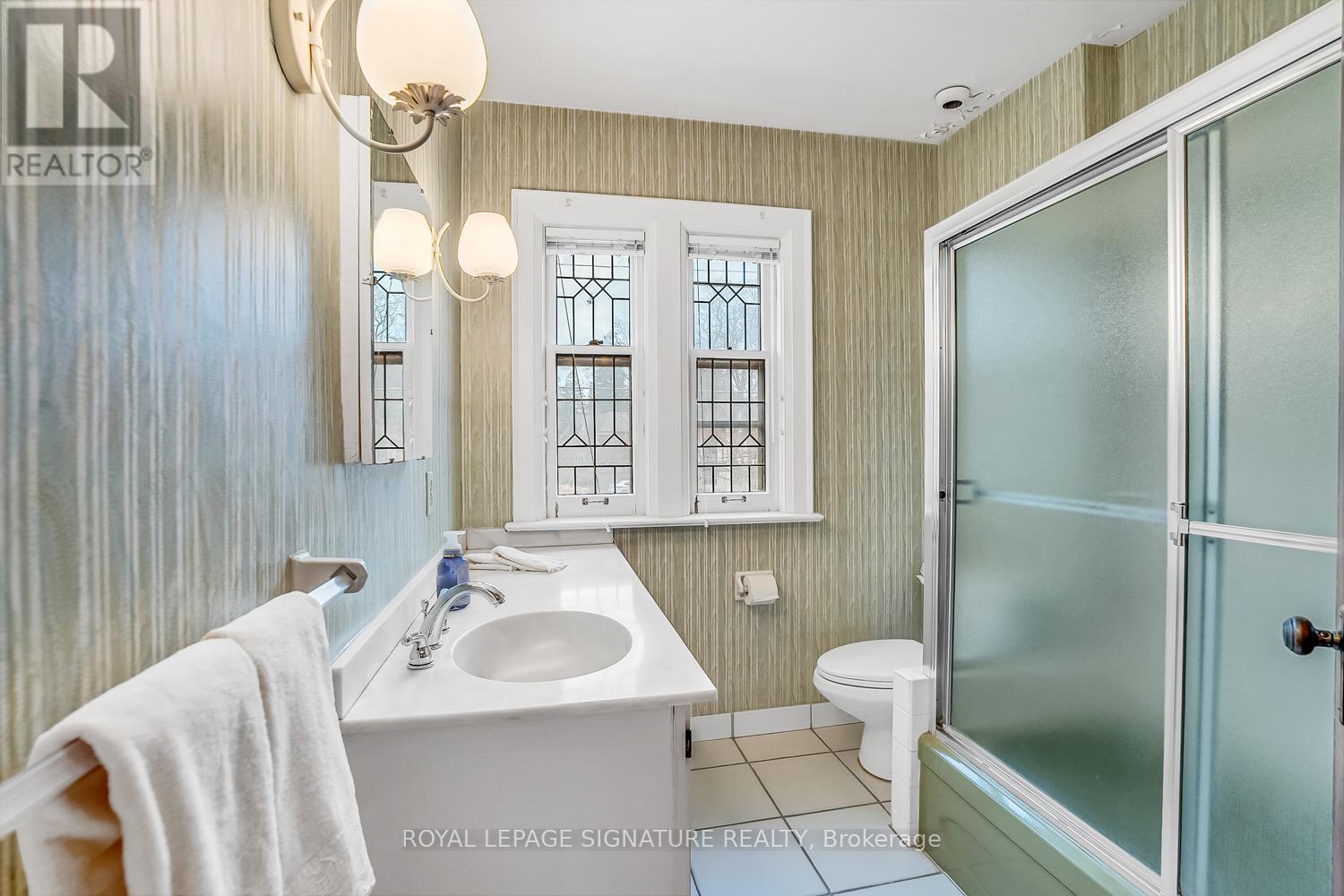 72 Bessborough Drive, Toronto, Ontario  M4G 3J1 - Photo 27 - C12580878