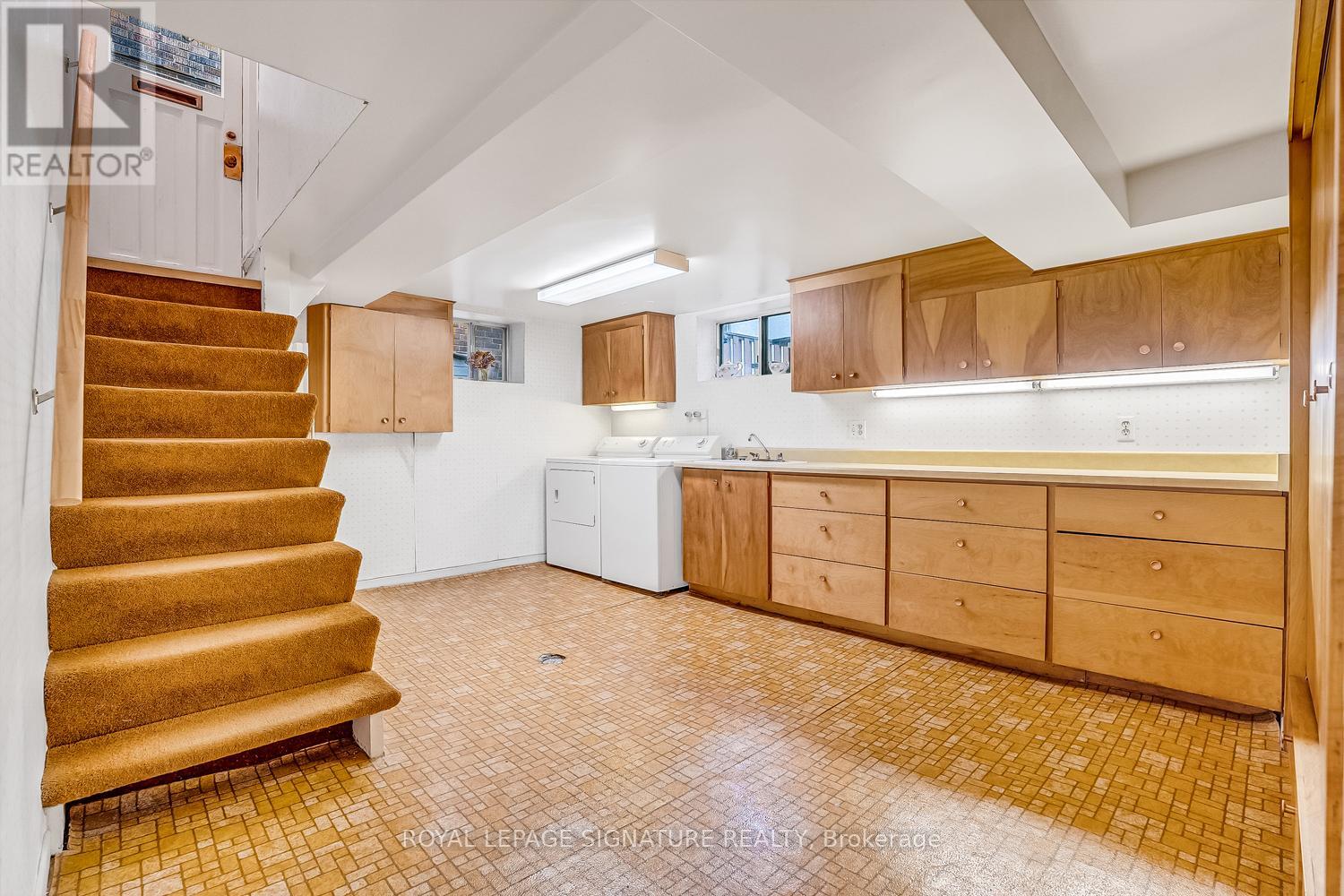 72 Bessborough Drive, Toronto, Ontario  M4G 3J1 - Photo 31 - C12580878