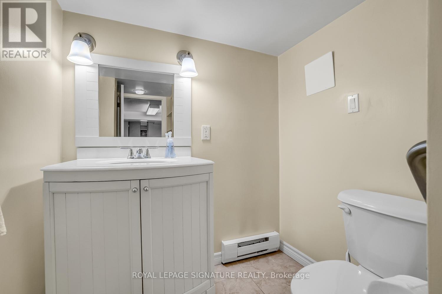 72 Bessborough Drive, Toronto, Ontario  M4G 3J1 - Photo 34 - C12580878