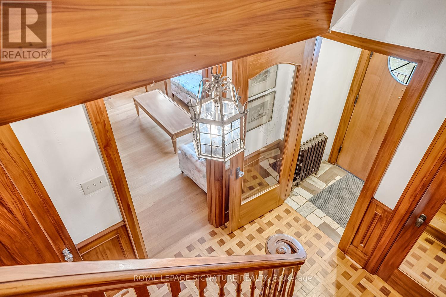 72 Bessborough Drive, Toronto, Ontario  M4G 3J1 - Photo 4 - C12580878