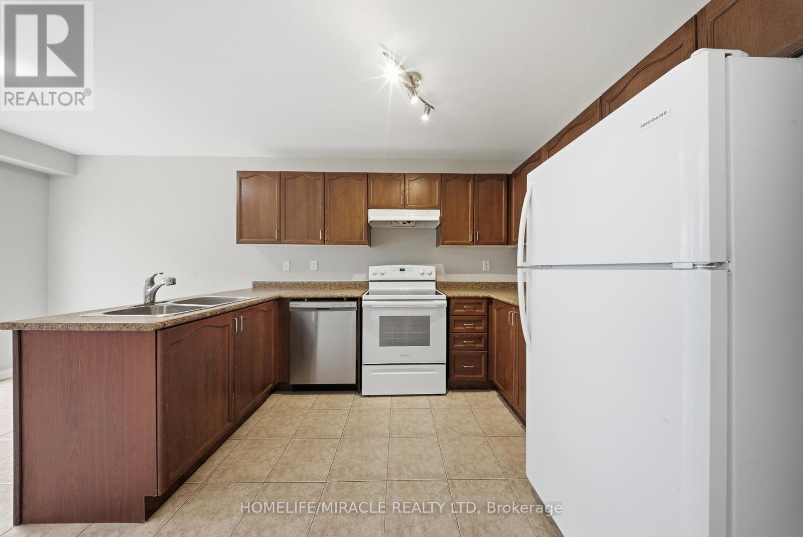 12 Diana Way, Barrie (Innis-Shore), Ontario  L4M 7H2 - Photo 18 - S12580838