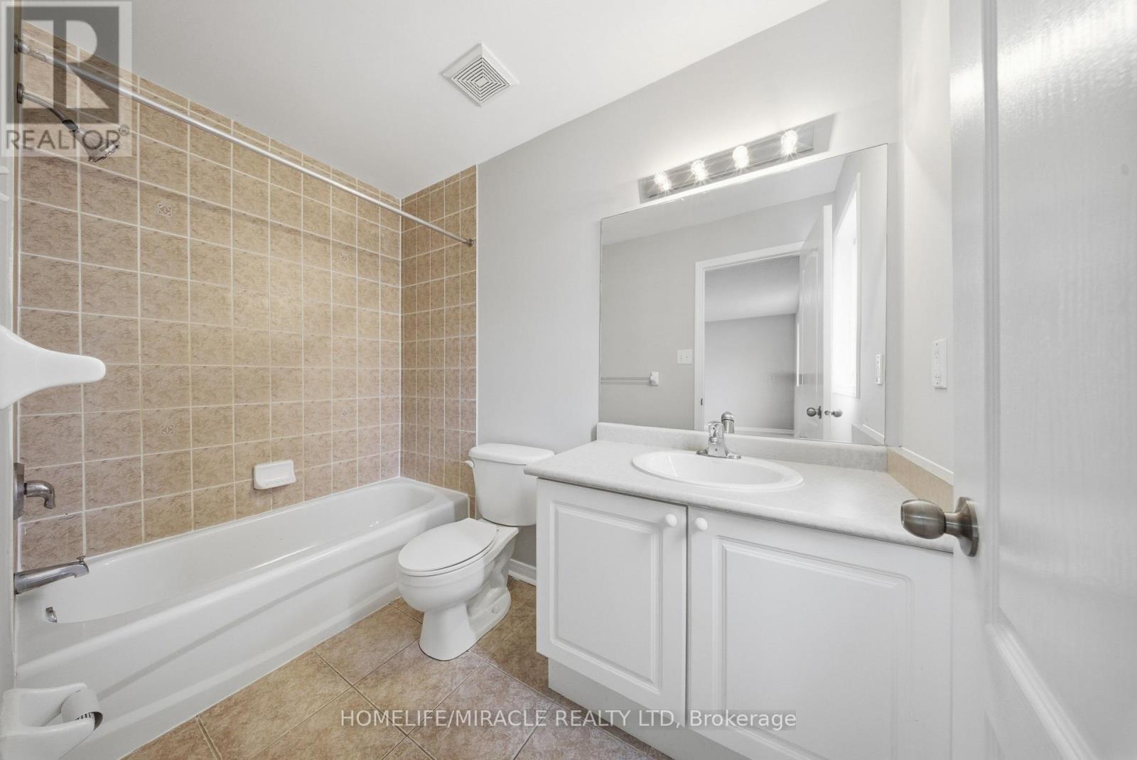 12 Diana Way, Barrie (Innis-Shore), Ontario  L4M 7H2 - Photo 34 - S12580838