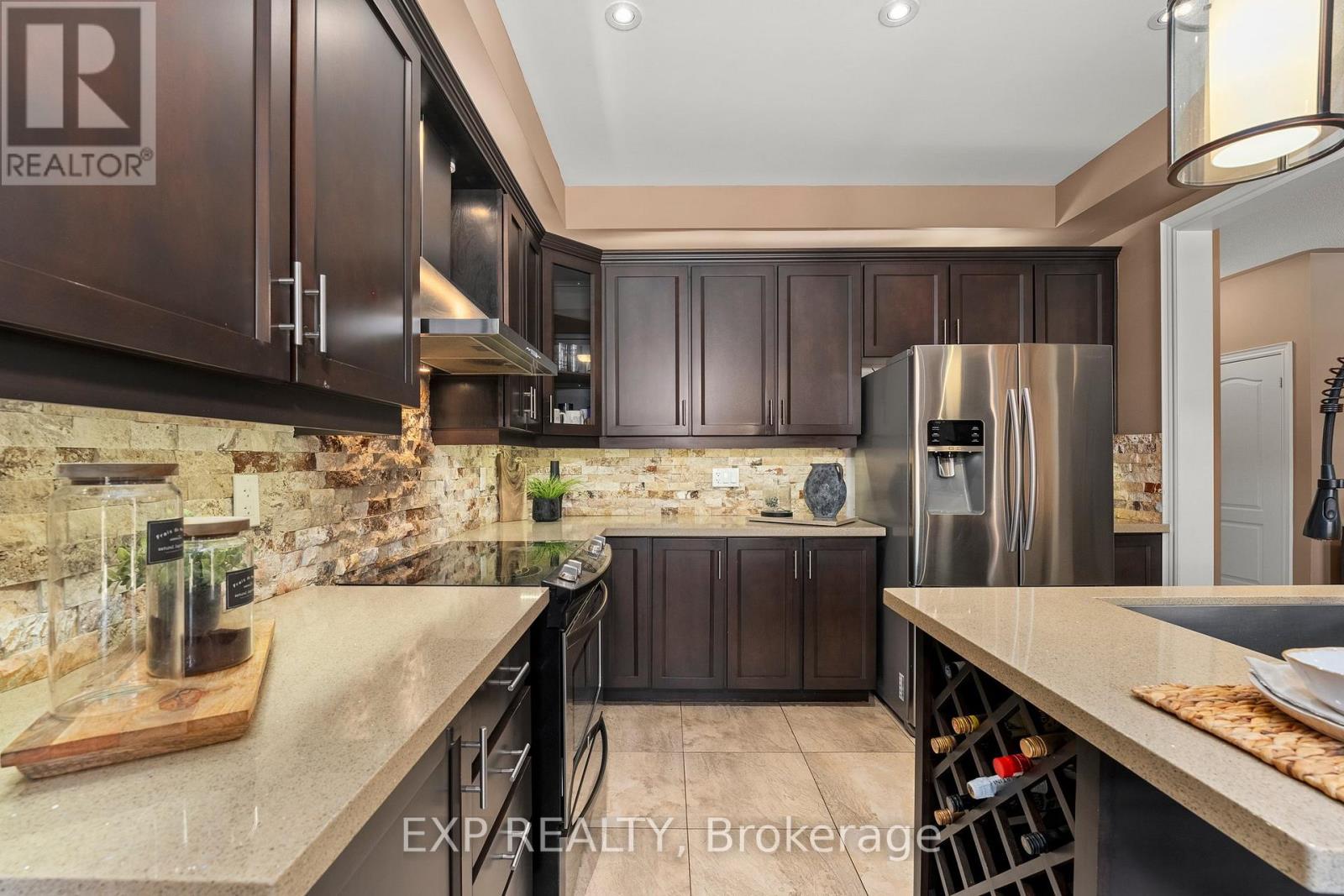 14 Weir Street, Bradford West Gwillimbury, Ontario  L3Z 0K6 - Photo 15 - N12580868