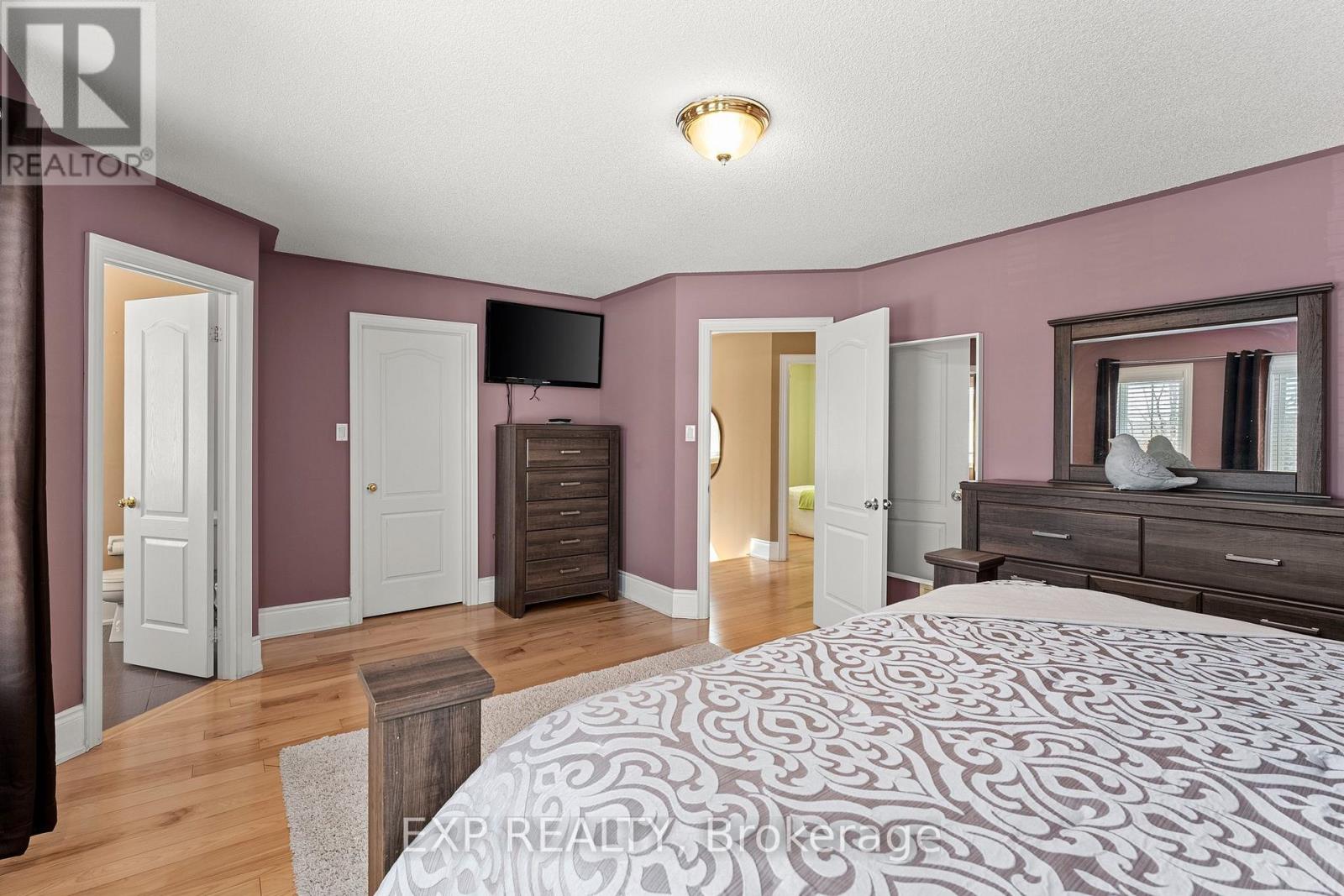 14 Weir Street, Bradford West Gwillimbury, Ontario  L3Z 0K6 - Photo 20 - N12580868