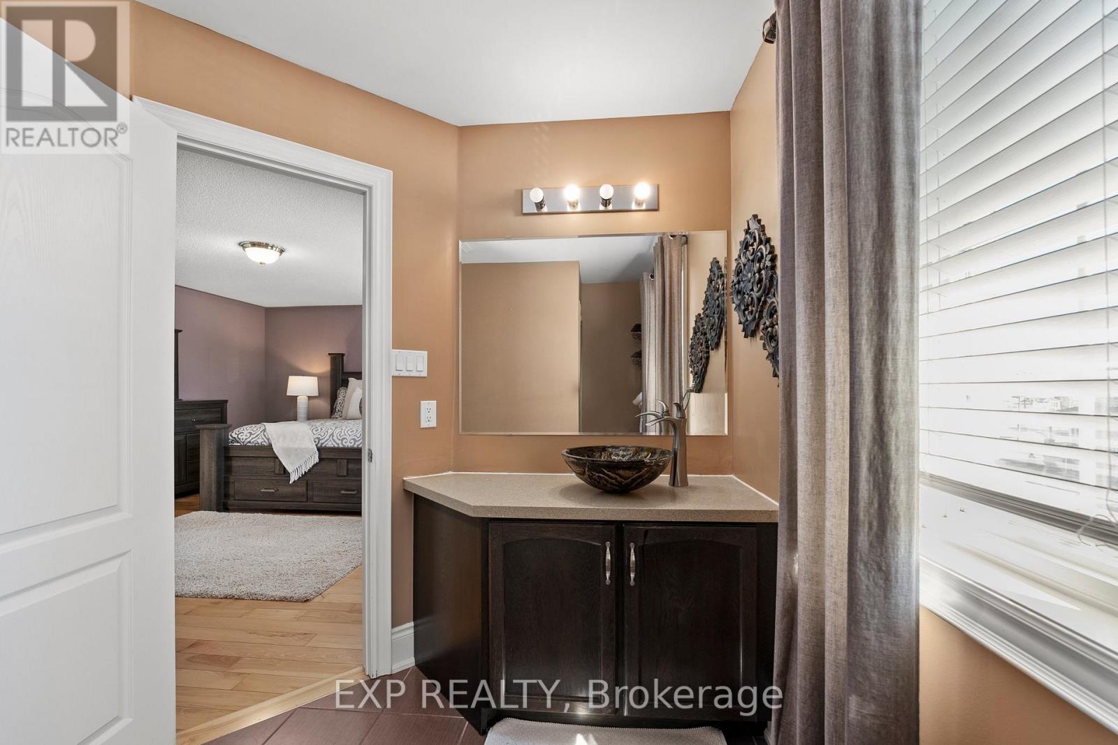 14 Weir Street, Bradford West Gwillimbury, Ontario  L3Z 0K6 - Photo 22 - N12580868