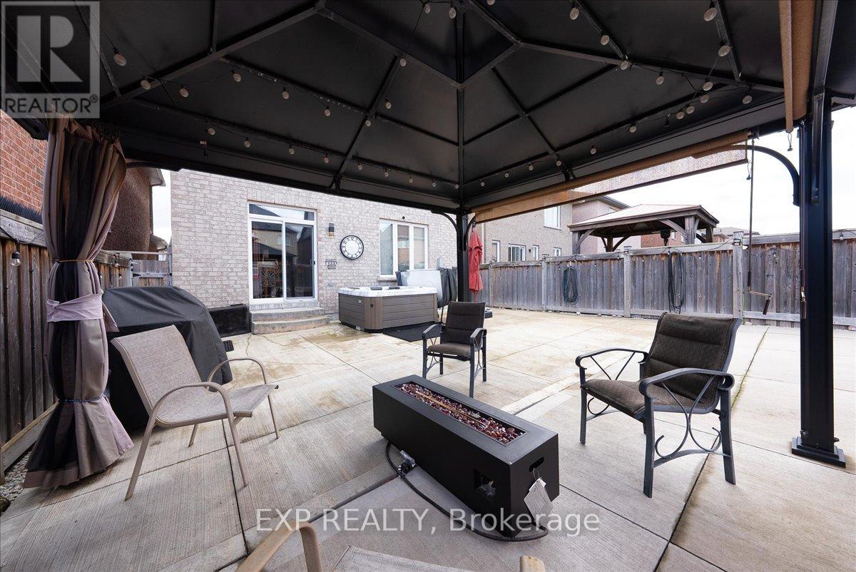 14 Weir Street, Bradford West Gwillimbury, Ontario  L3Z 0K6 - Photo 41 - N12580868