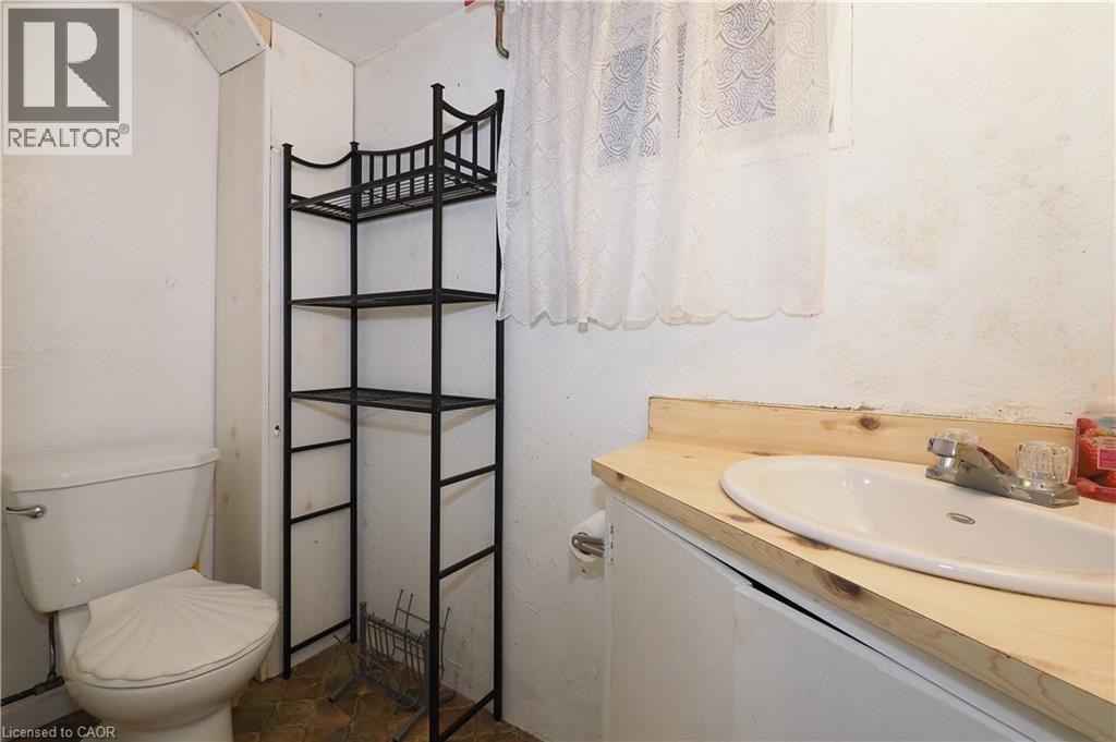 409 Wellington Street N, Kitchener, Ontario  N2H 5L3 - Photo 39 - 40790850