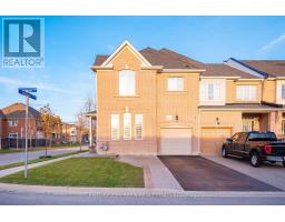 929 TRANSOM CRESCENT