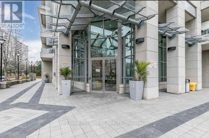 801 - 3504 Hurontario Street, Mississauga, Ontario  L5B 0B9 - Photo 2 - W12580864