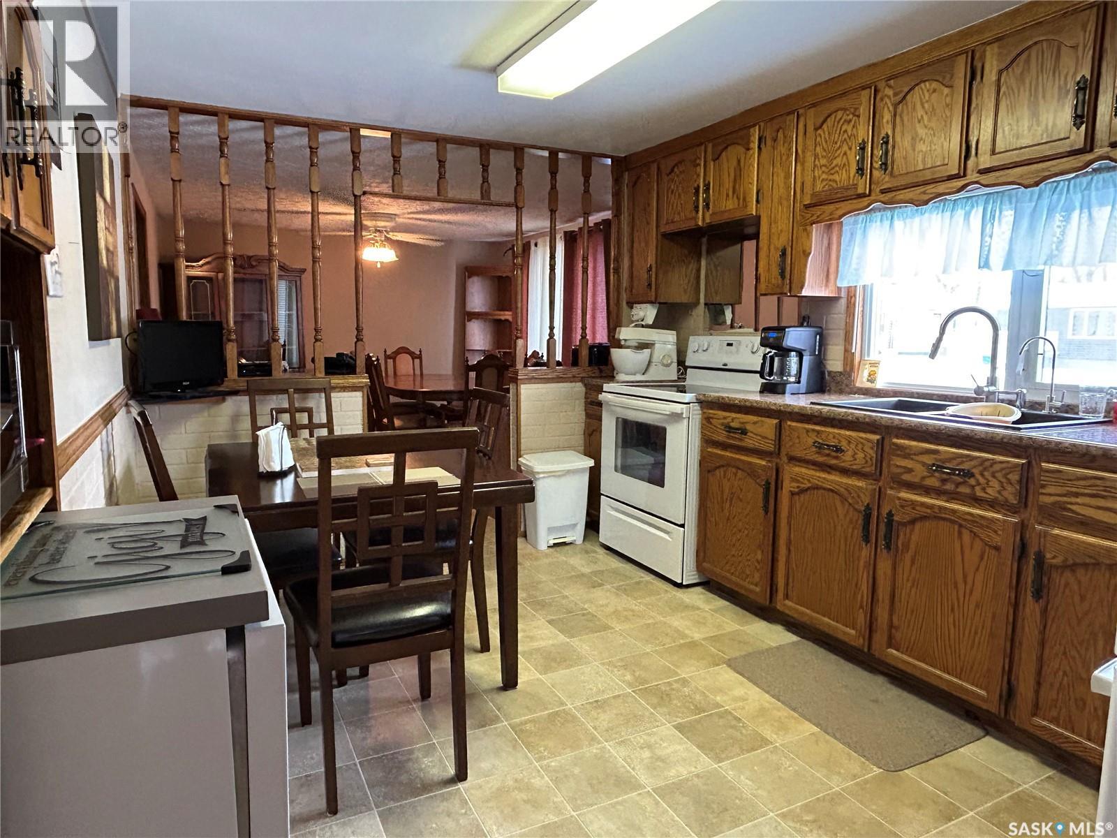 902 Eva Street, Estevan, Saskatchewan  S4A 1P5 - Photo 11 - SK024714