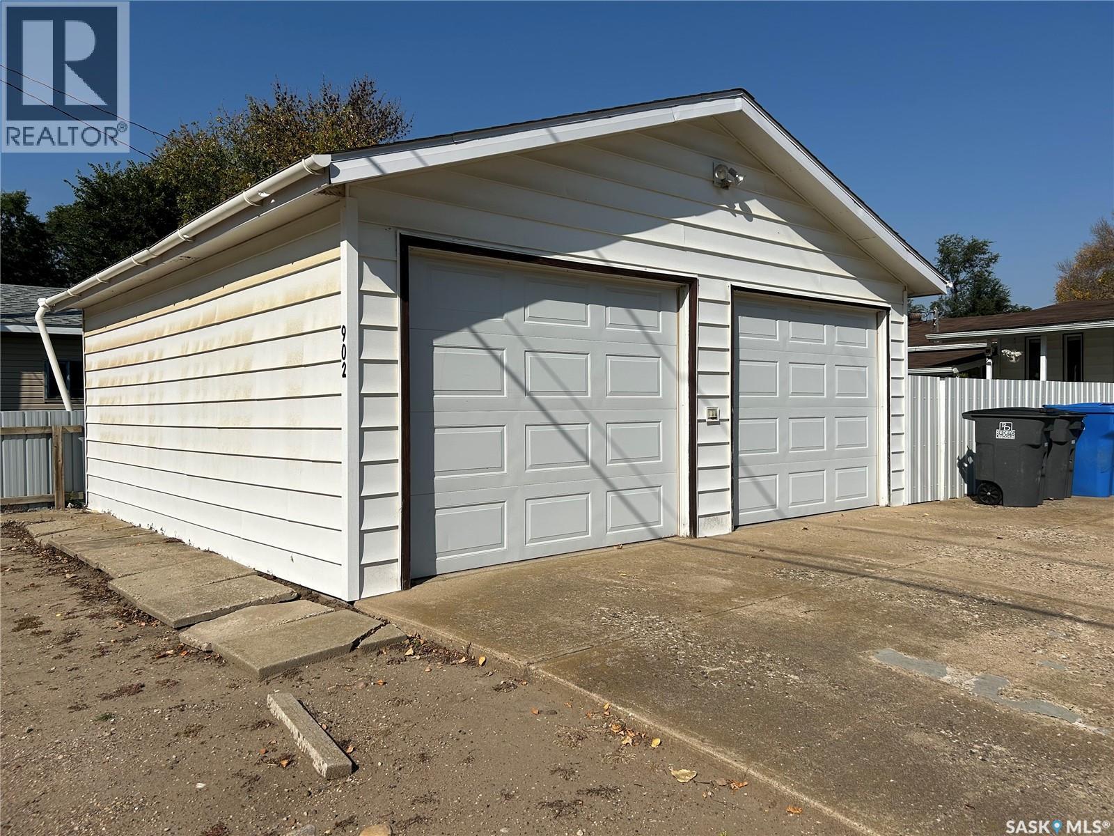 902 Eva Street, Estevan, Saskatchewan  S4A 1P5 - Photo 36 - SK024714