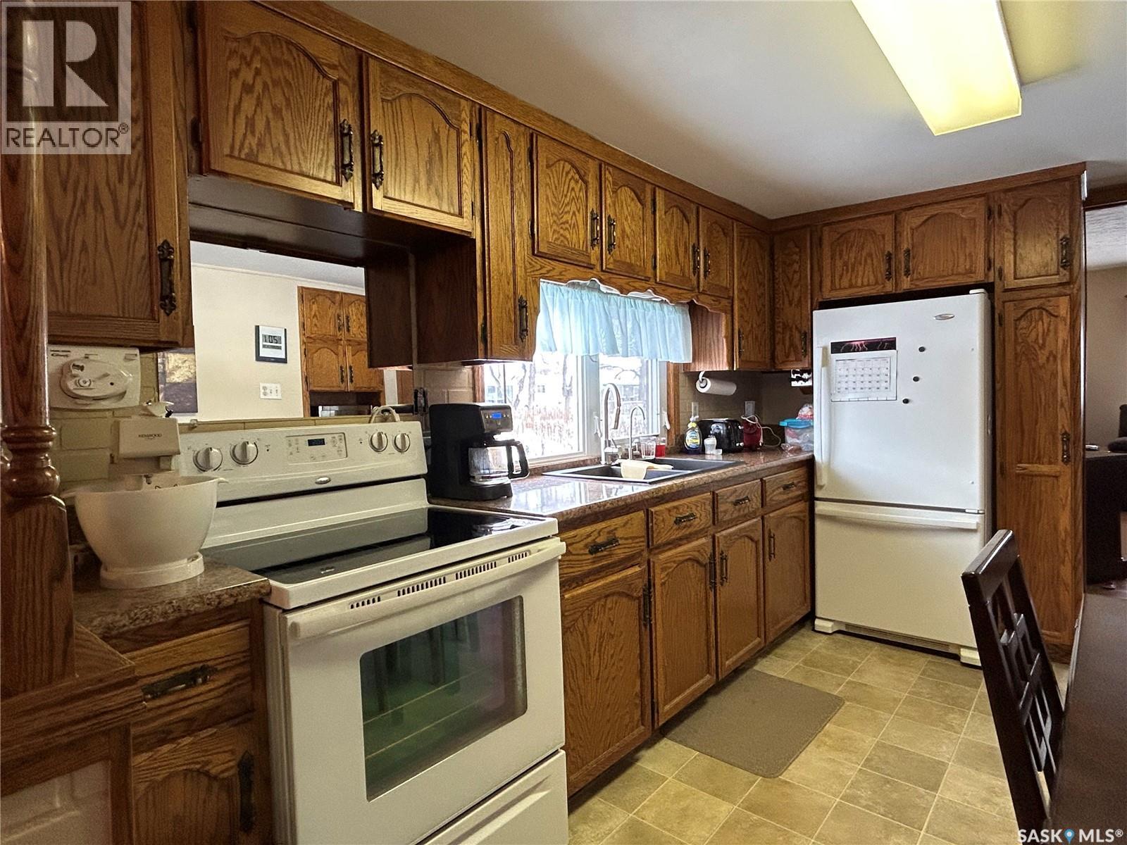 902 Eva Street, Estevan, Saskatchewan  S4A 1P5 - Photo 9 - SK024714