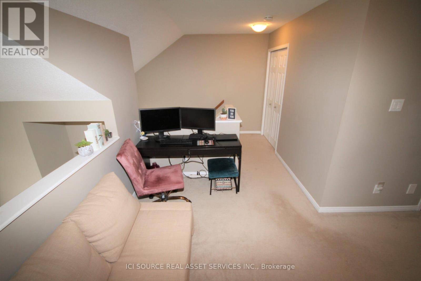 368 Galston Private, Ottawa, Ontario  K1W 0G3 - Photo 14 - X12580874