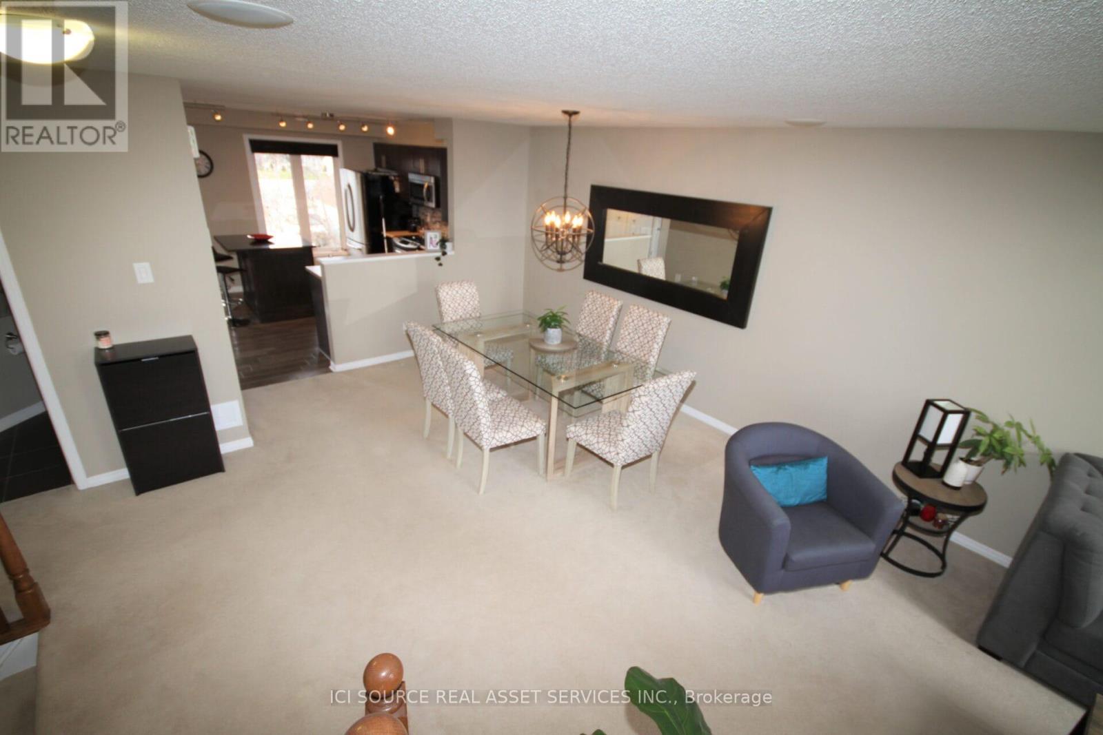 368 Galston Private, Ottawa, Ontario  K1W 0G3 - Photo 4 - X12580874