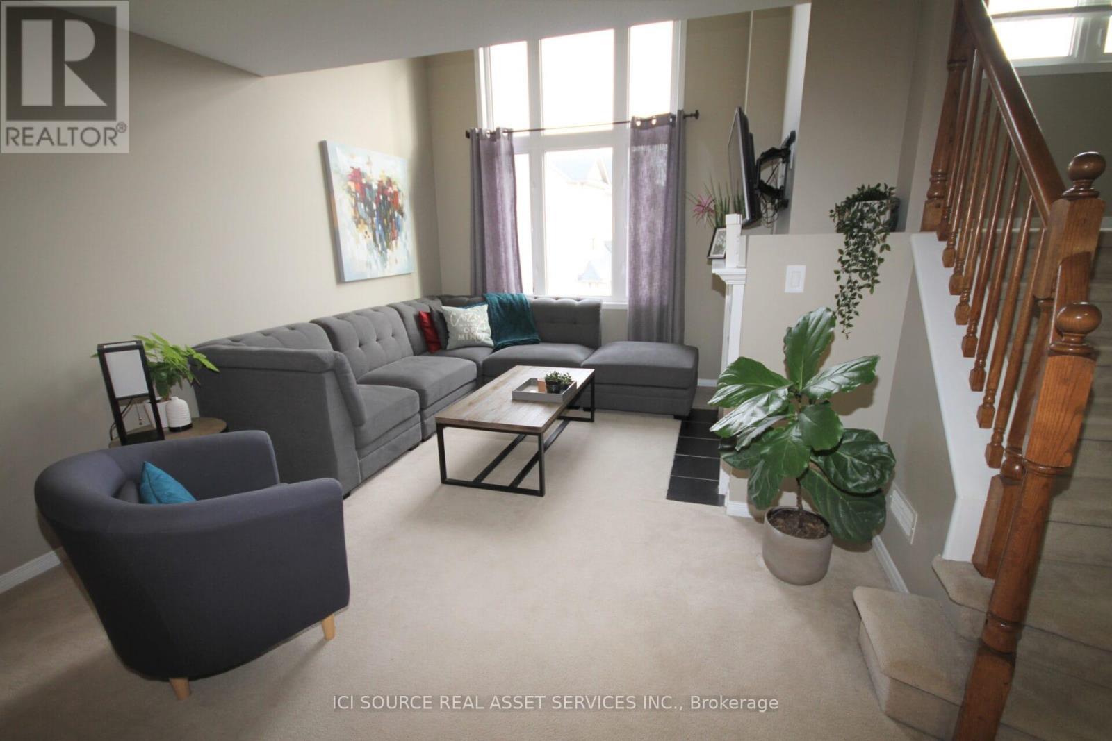 368 Galston Private, Ottawa, Ontario  K1W 0G3 - Photo 5 - X12580874