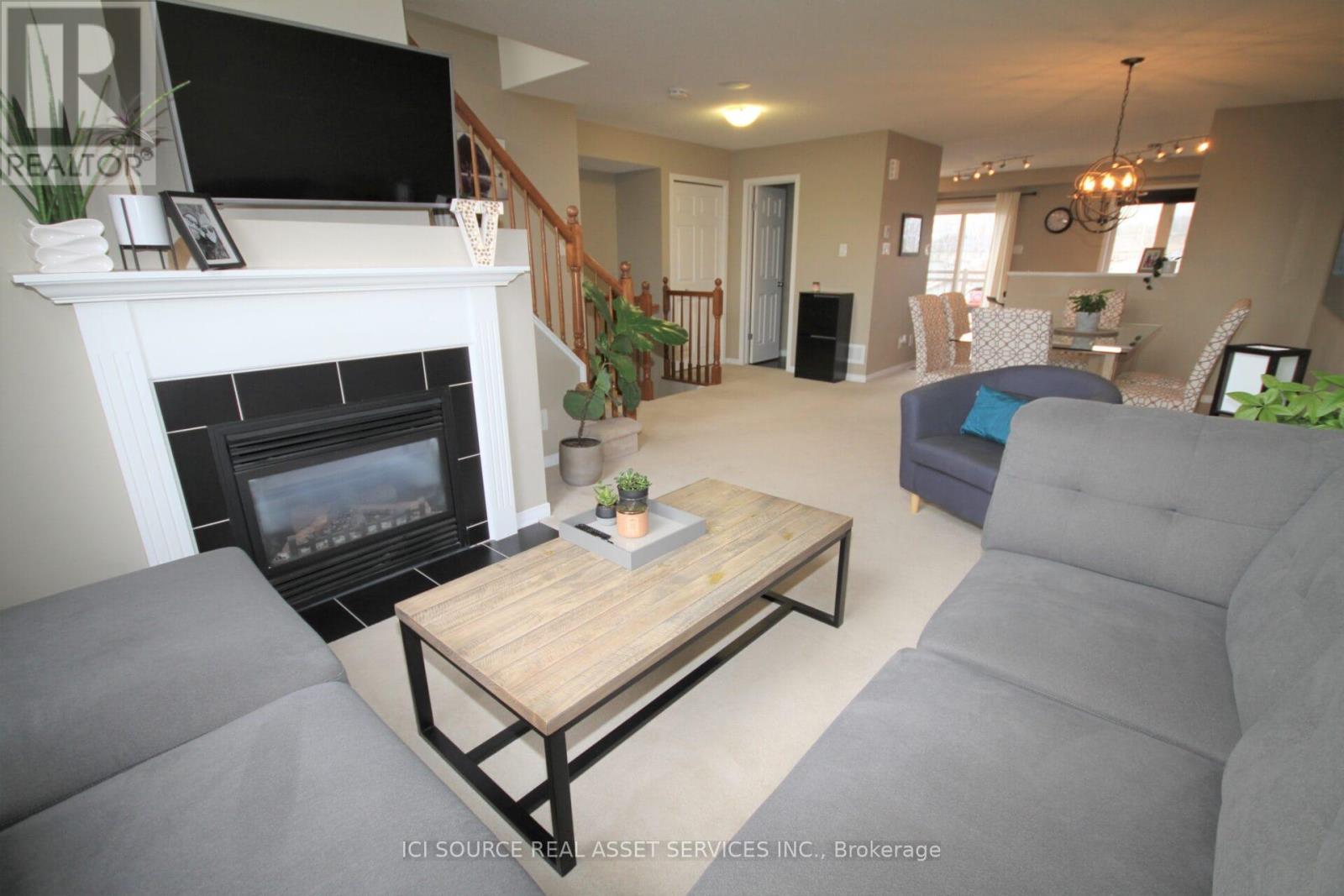 368 Galston Private, Ottawa, Ontario  K1W 0G3 - Photo 6 - X12580874