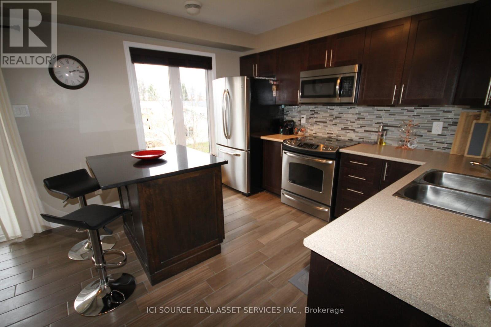 368 Galston Private, Ottawa, Ontario  K1W 0G3 - Photo 7 - X12580874