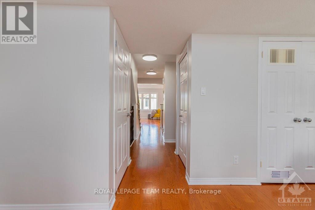 257 Keltie Private, Ottawa, Ontario  K2J 0A2 - Photo 4 - X12580922