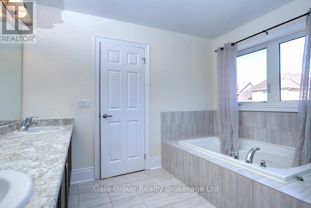 648 Mcgill Lane, Woodstock, Ontario  N4T 0L3 - Photo 22 - X12580906