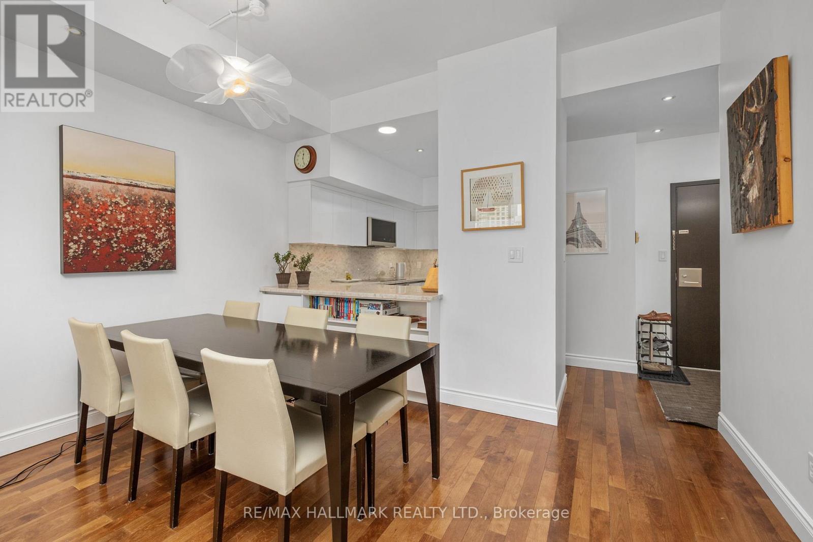 3205 - 25 The Esplanade, Toronto, Ontario  M5E 1W5 - Photo 11 - C12580888