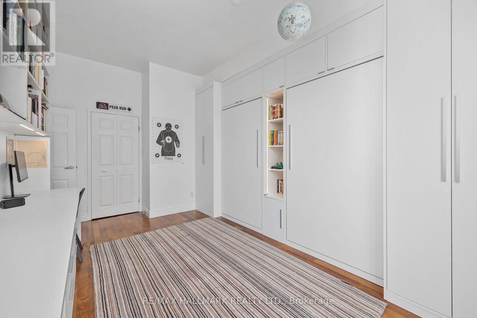 3205 - 25 The Esplanade, Toronto, Ontario  M5E 1W5 - Photo 17 - C12580888