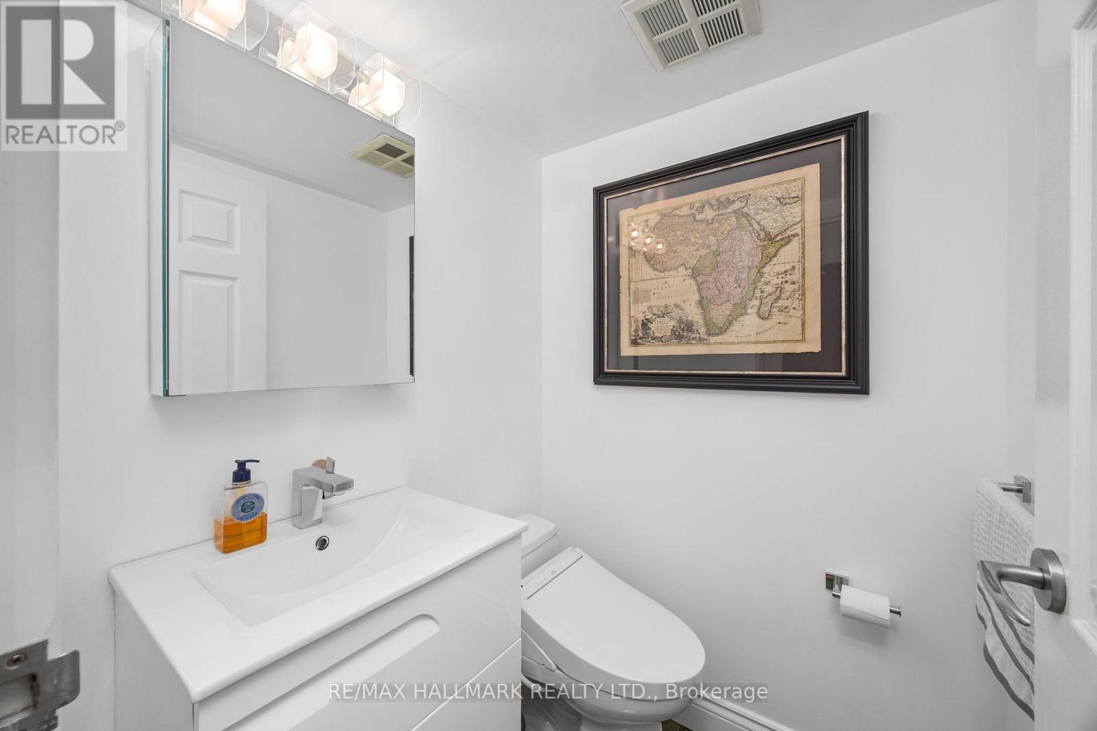 3205 - 25 The Esplanade, Toronto, Ontario  M5E 1W5 - Photo 22 - C12580888