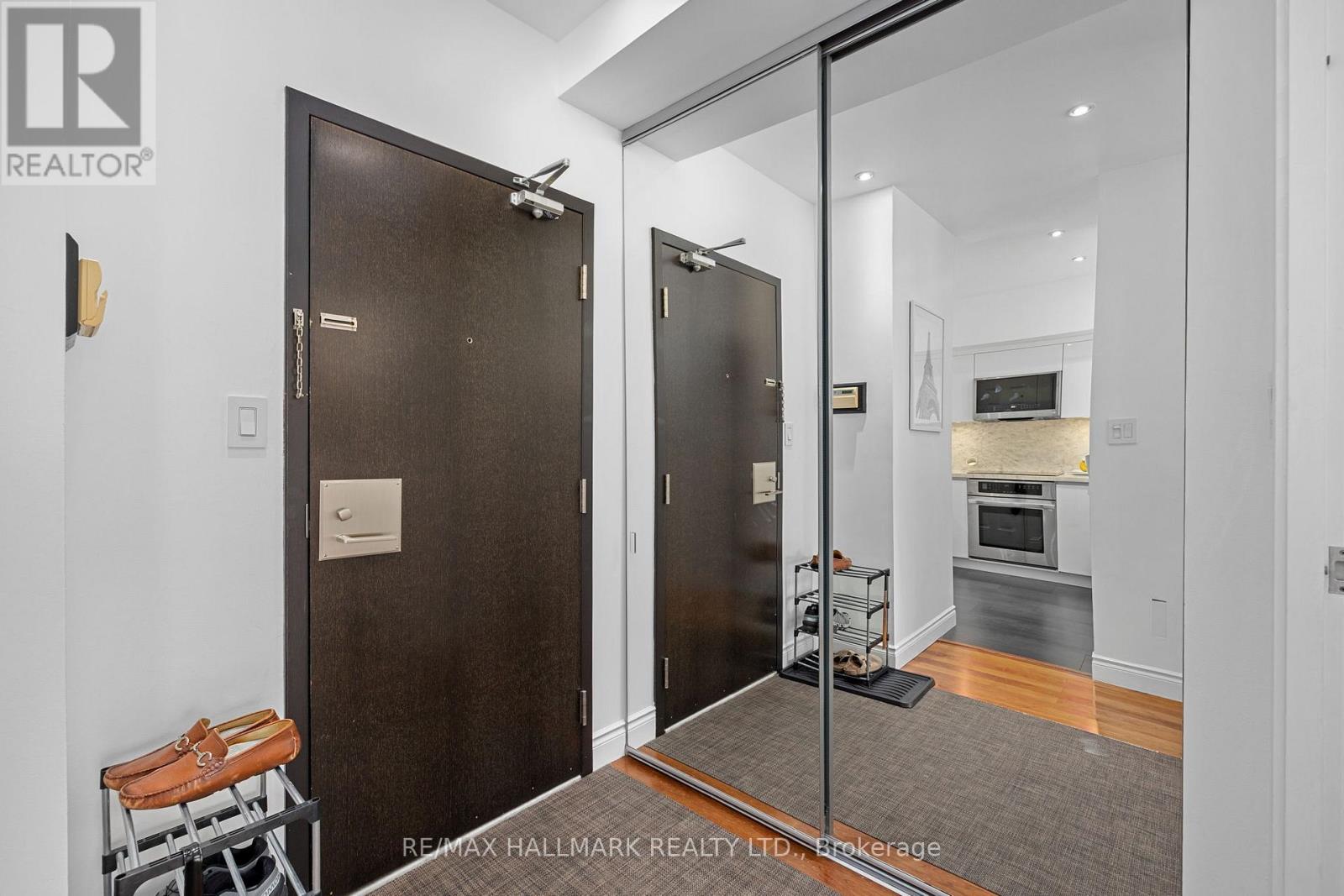 3205 - 25 The Esplanade, Toronto, Ontario  M5E 1W5 - Photo 23 - C12580888