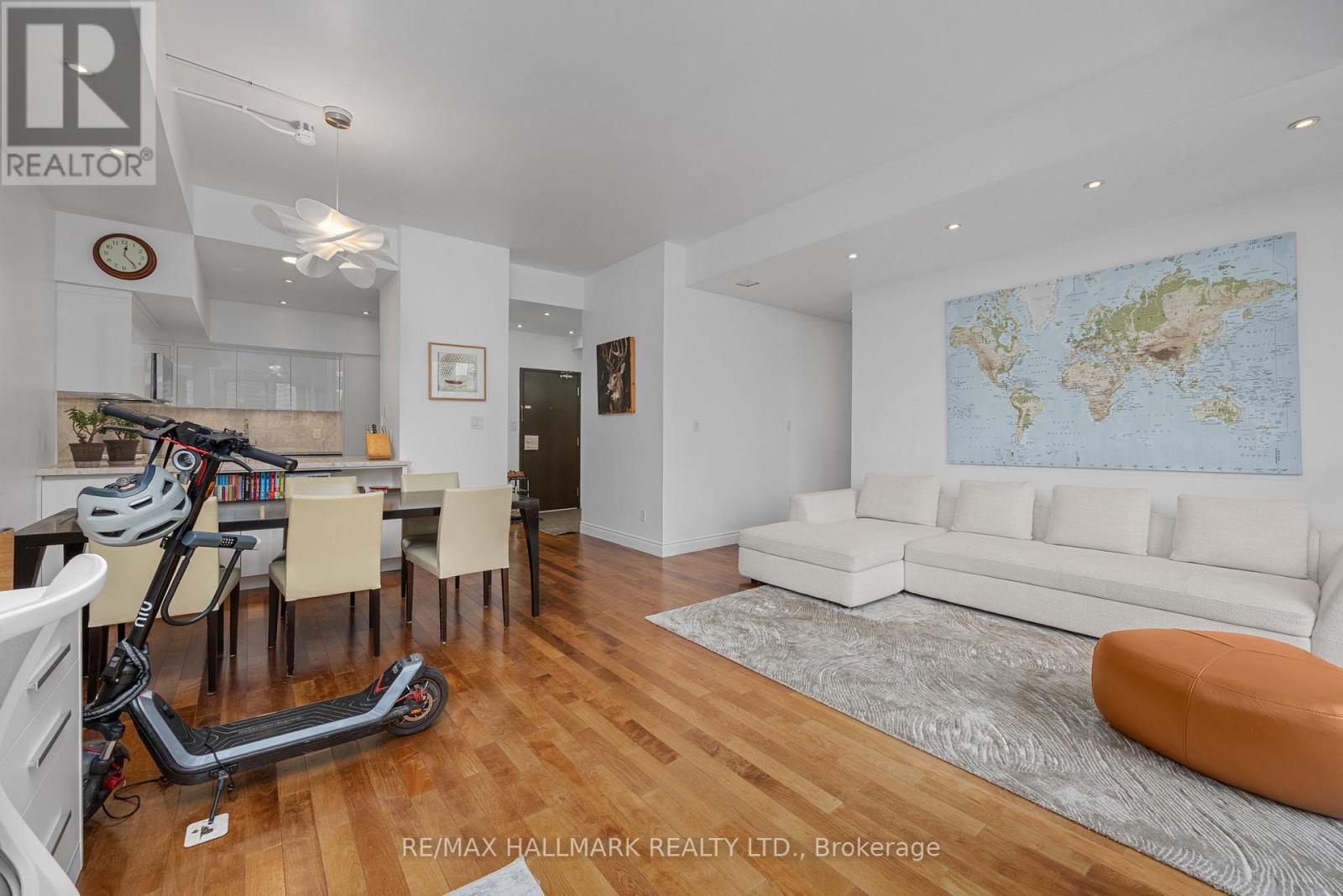 3205 - 25 The Esplanade, Toronto, Ontario  M5E 1W5 - Photo 6 - C12580888