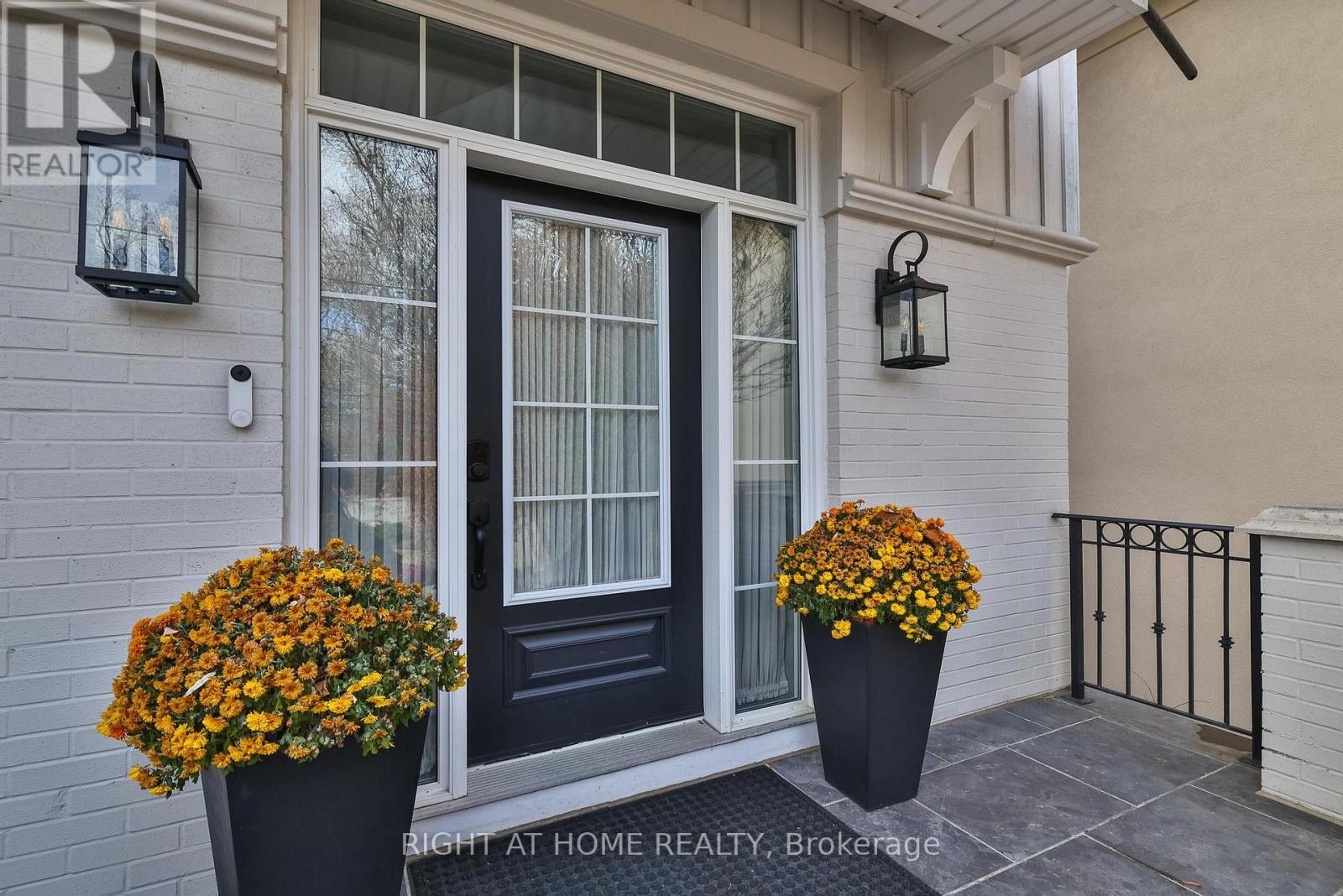 144 Brooke Street, Vaughan, Ontario  L4J 1Y9 - Photo 3 - N12580904