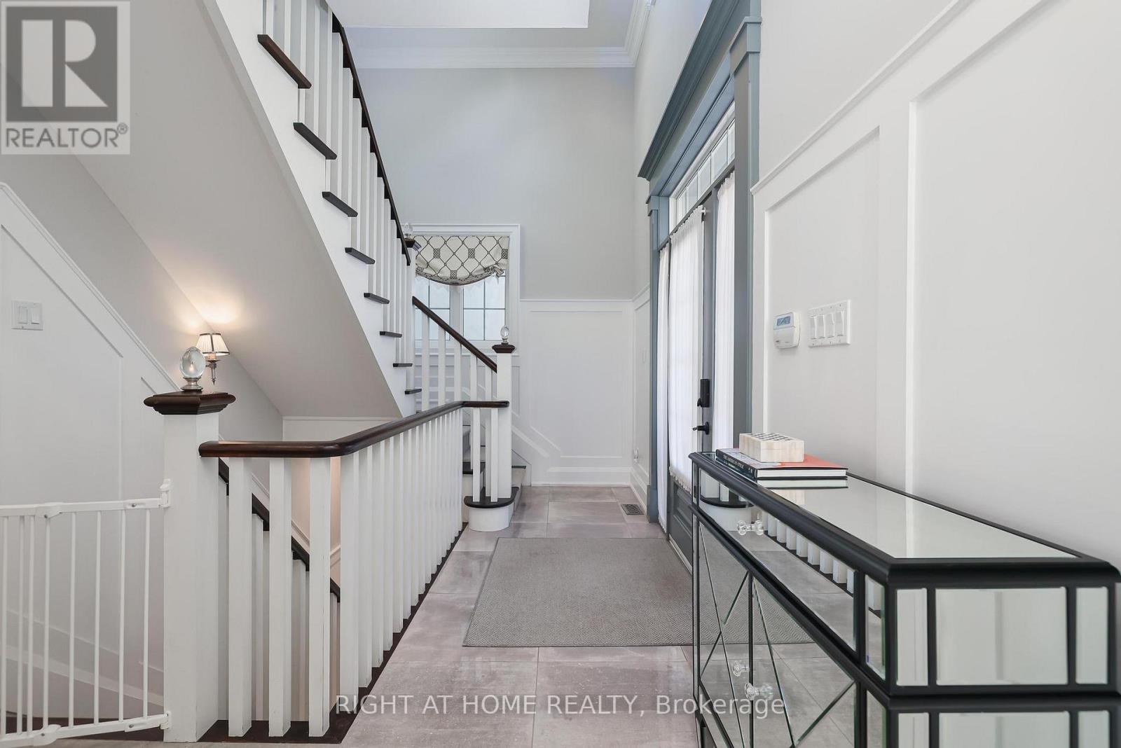 144 Brooke Street, Vaughan, Ontario  L4J 1Y9 - Photo 4 - N12580904