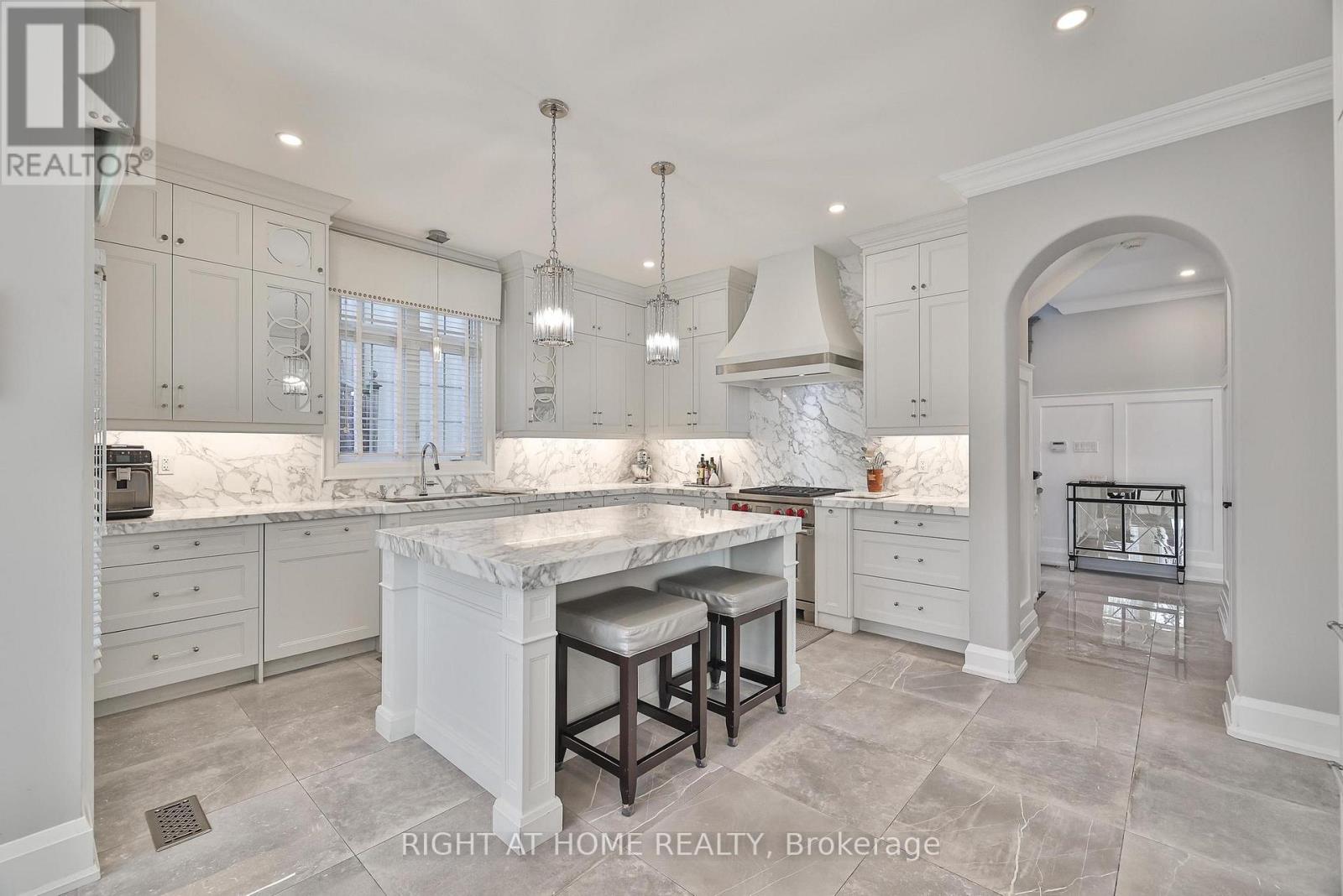 144 Brooke Street, Vaughan, Ontario  L4J 1Y9 - Photo 9 - N12580904