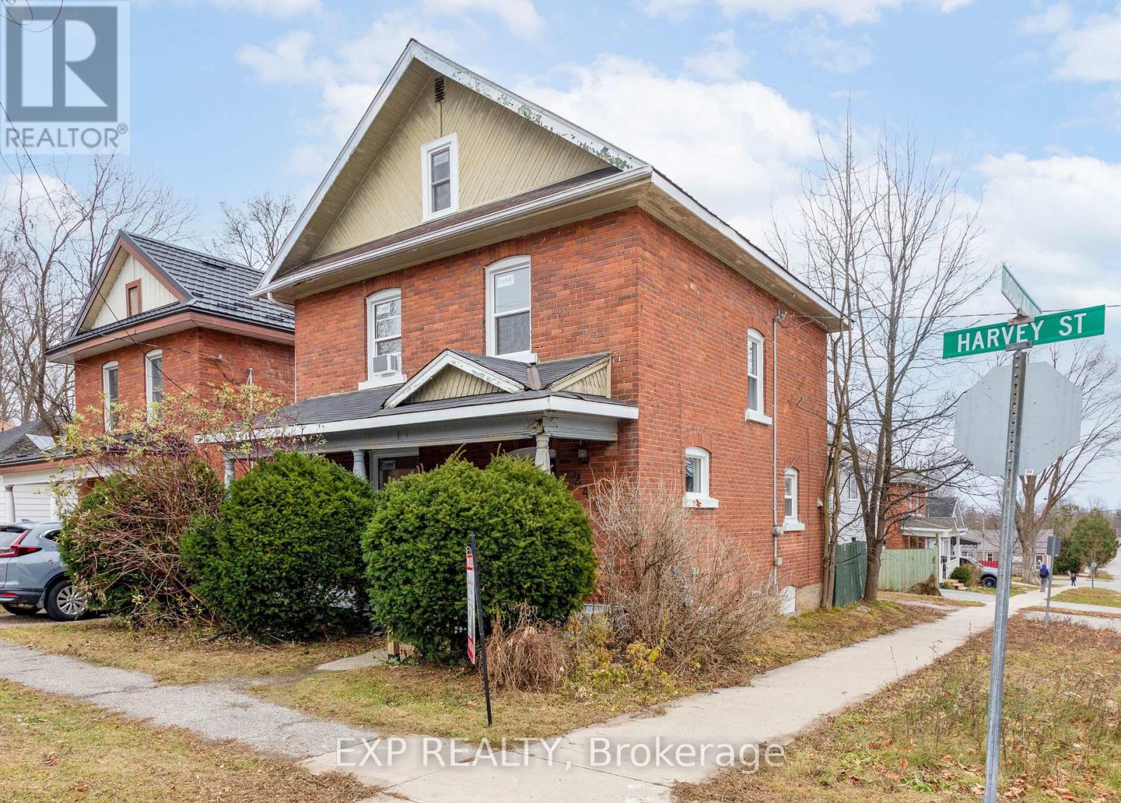 249 Harvey Street, Orillia, Ontario  L3V 3M5 - Photo 2 - S12580912