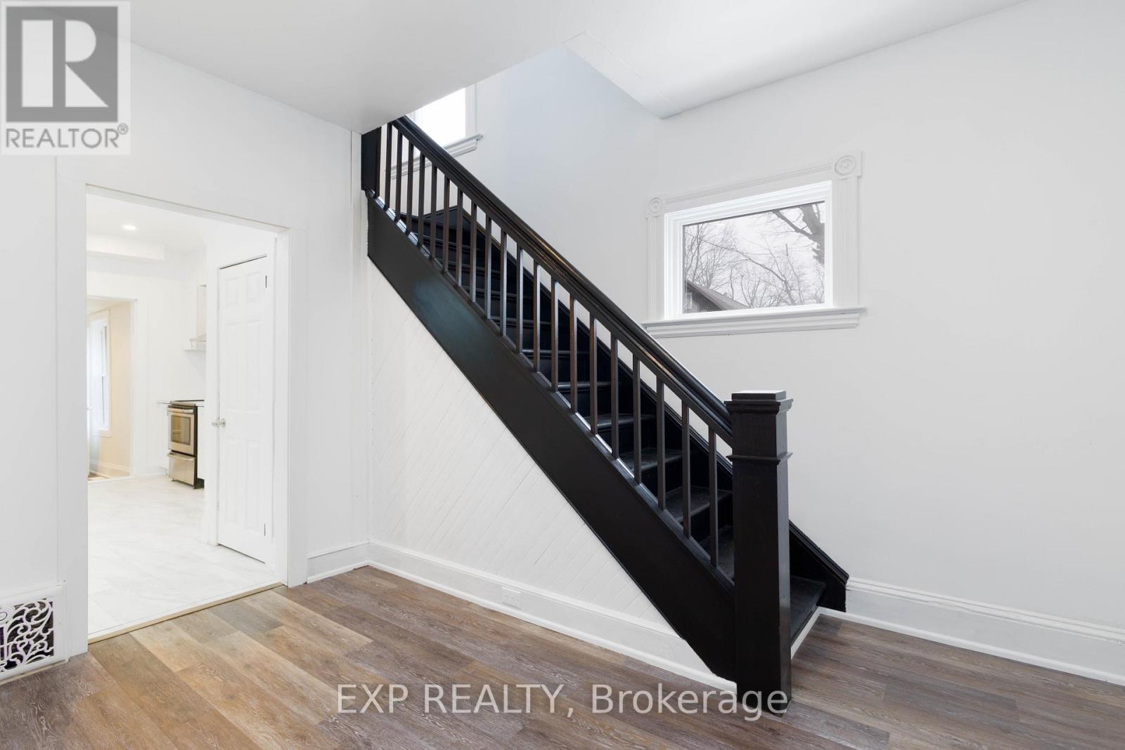 249 Harvey Street, Orillia, Ontario  L3V 3M5 - Photo 4 - S12580912