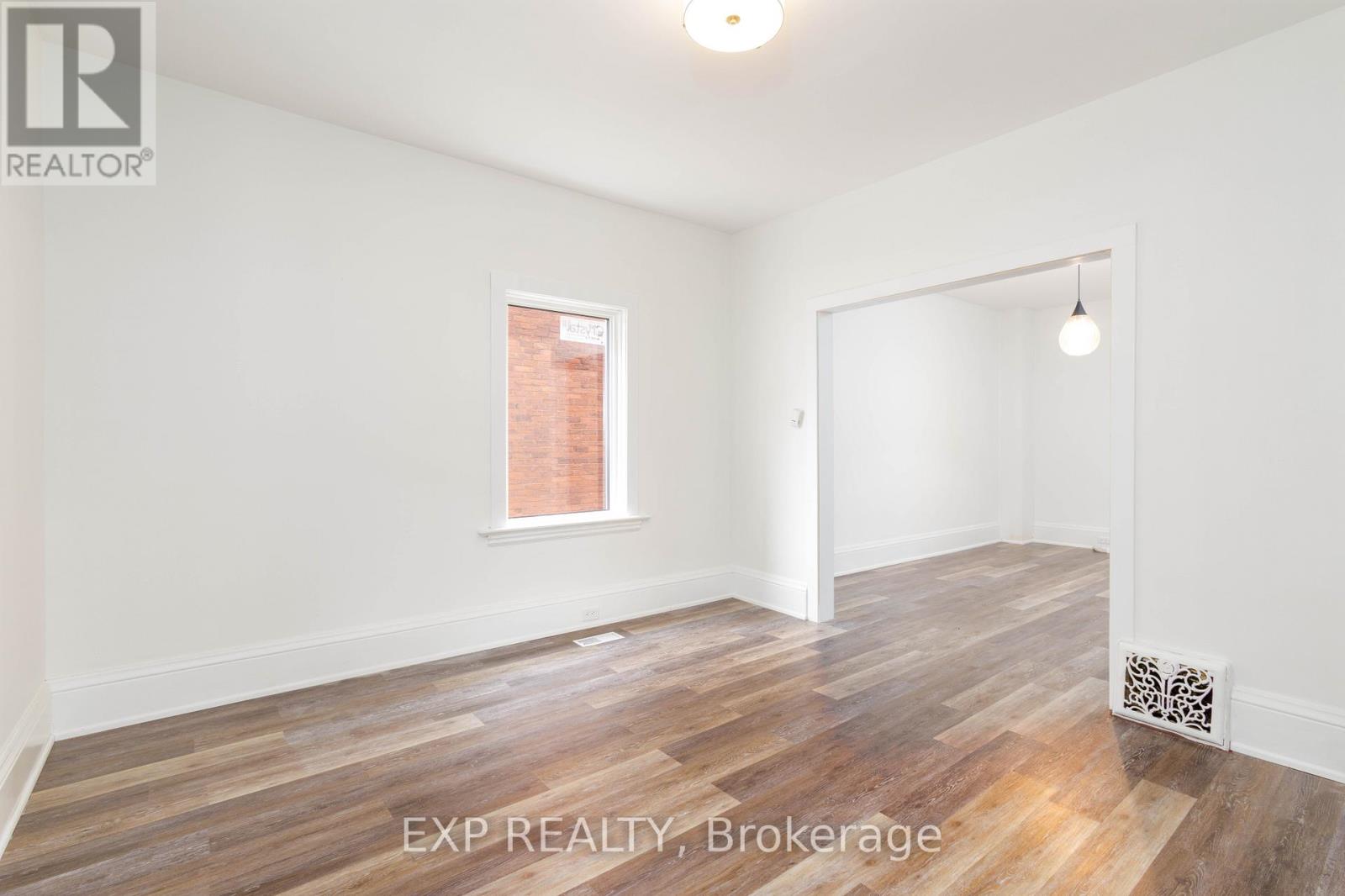 249 Harvey Street, Orillia, Ontario  L3V 3M5 - Photo 6 - S12580912