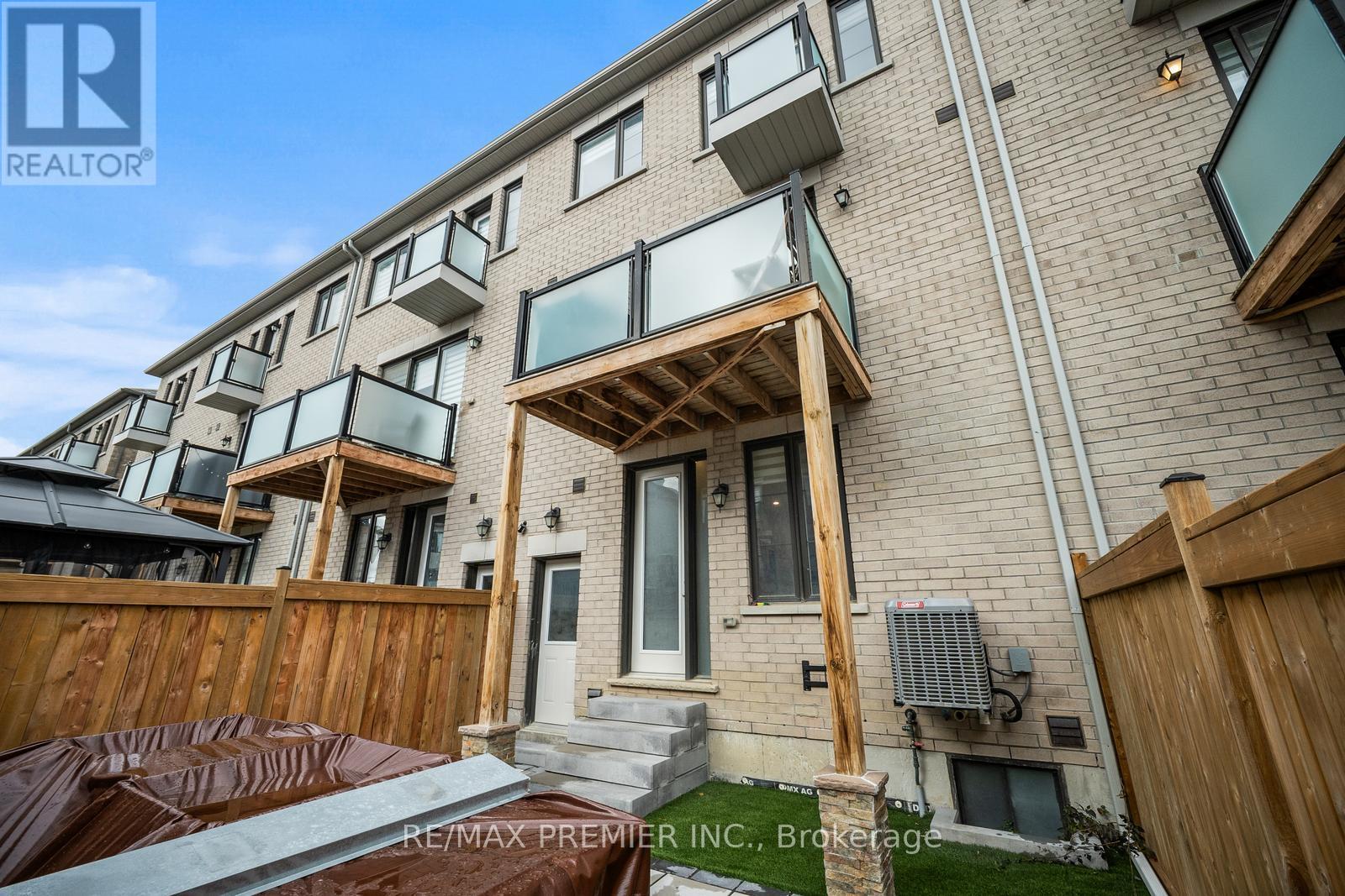 229 Vermont Avenue, Newmarket, Ontario  L3X 0M6 - Photo 41 - N12577816