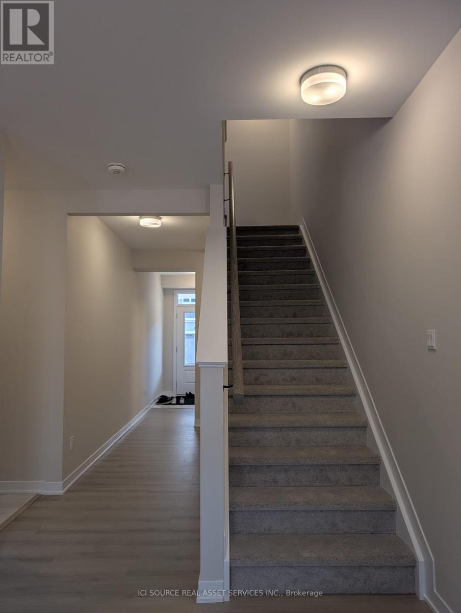 375 Les Emmerson Drive, Ottawa, Ontario  K2J 7L7 - Photo 7 - X12580902