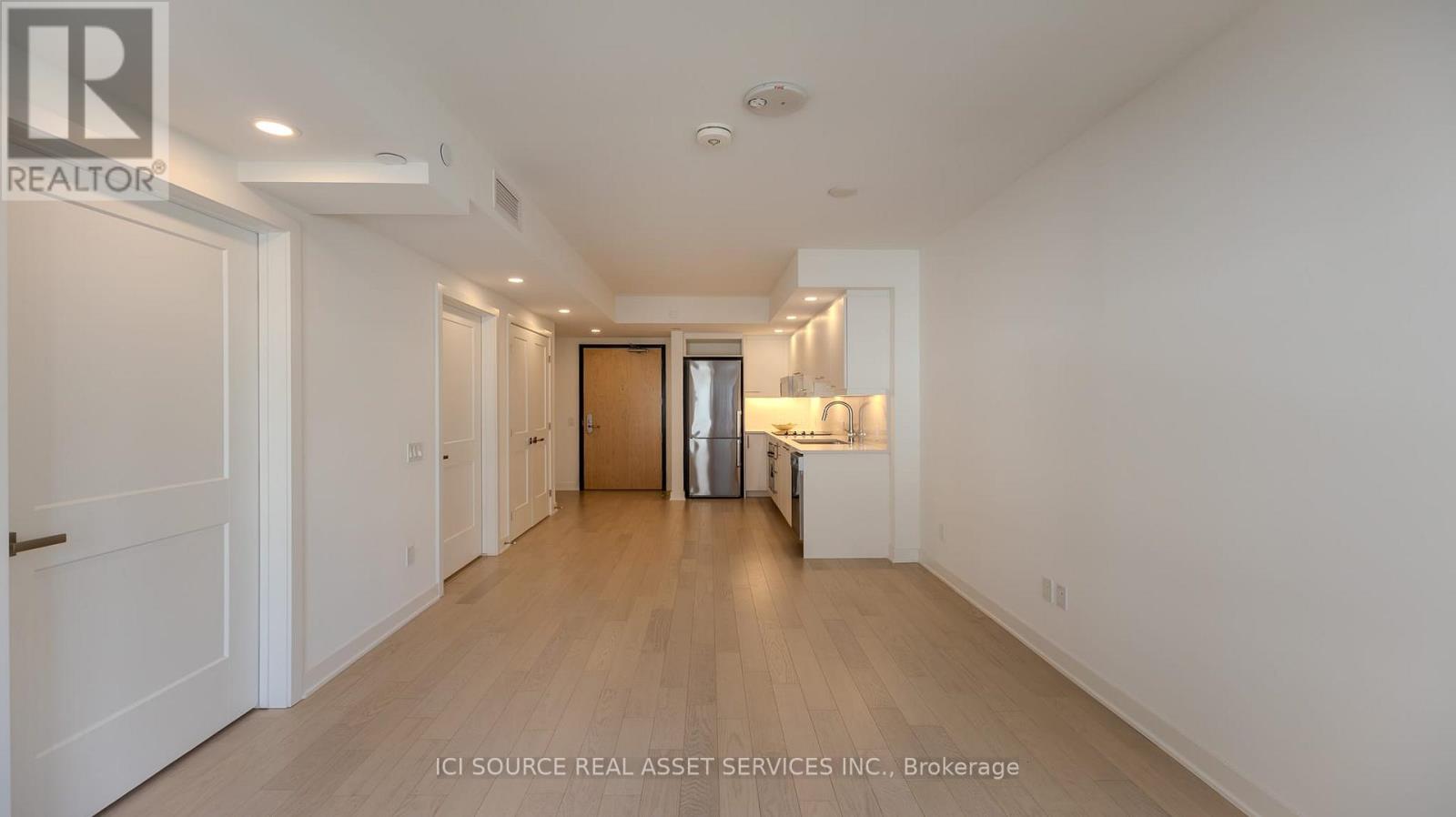 1110 - 340 Queen Street, Ottawa, Ontario K1R 0G1 - Photo 4 - X12580908