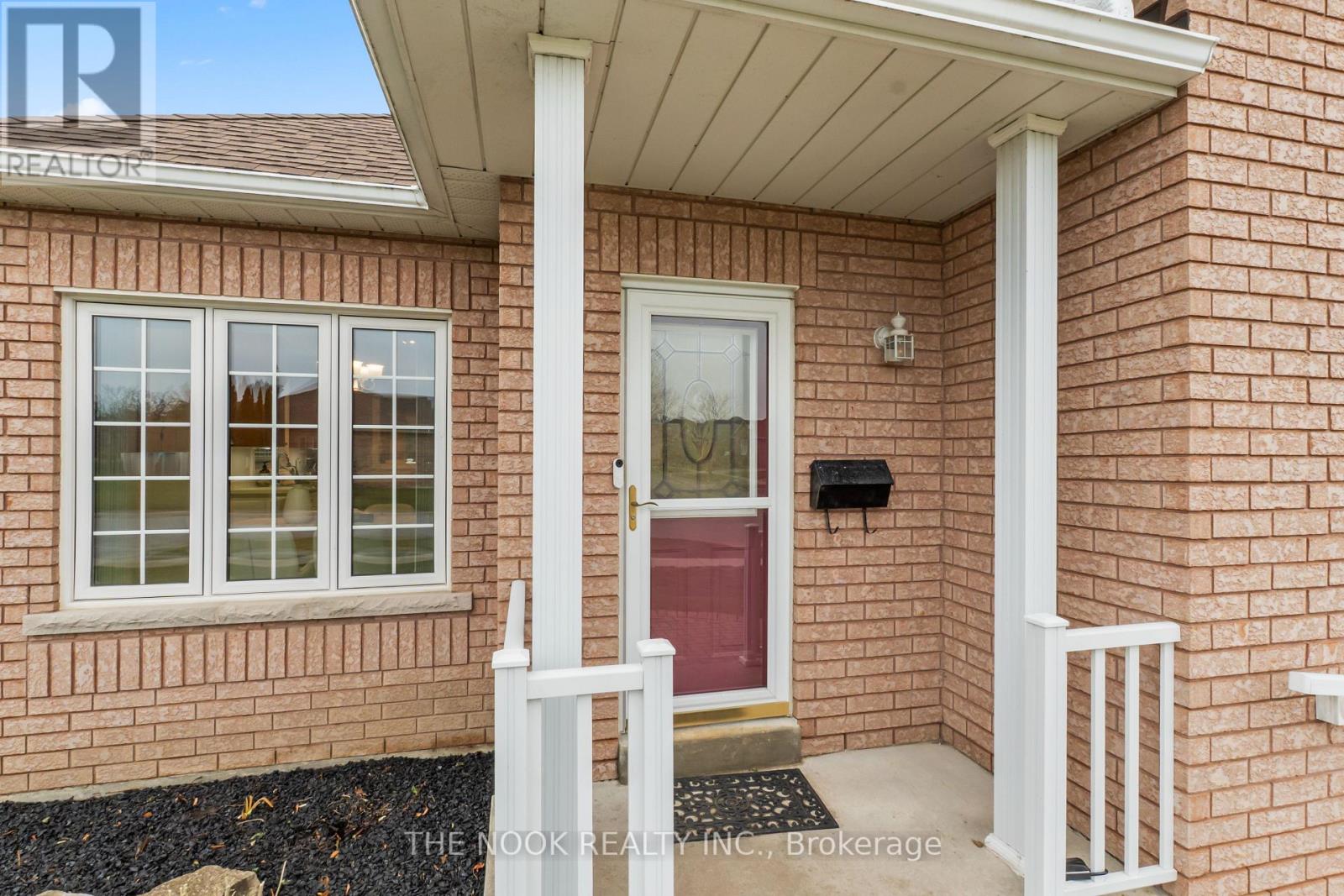 79 South Garden Court, Scugog, Ontario  L9L 1S3 - Photo 4 - E12580938