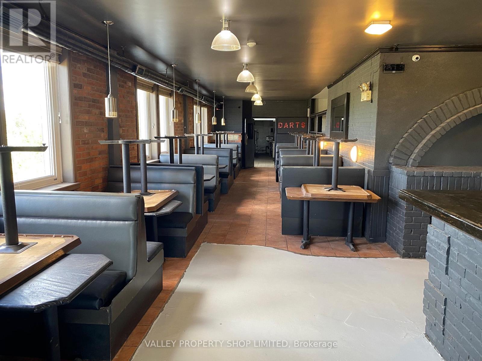 207 Nelson Street, Pembroke, Ontario  K8A 3N1 - Photo 14 - X12428731