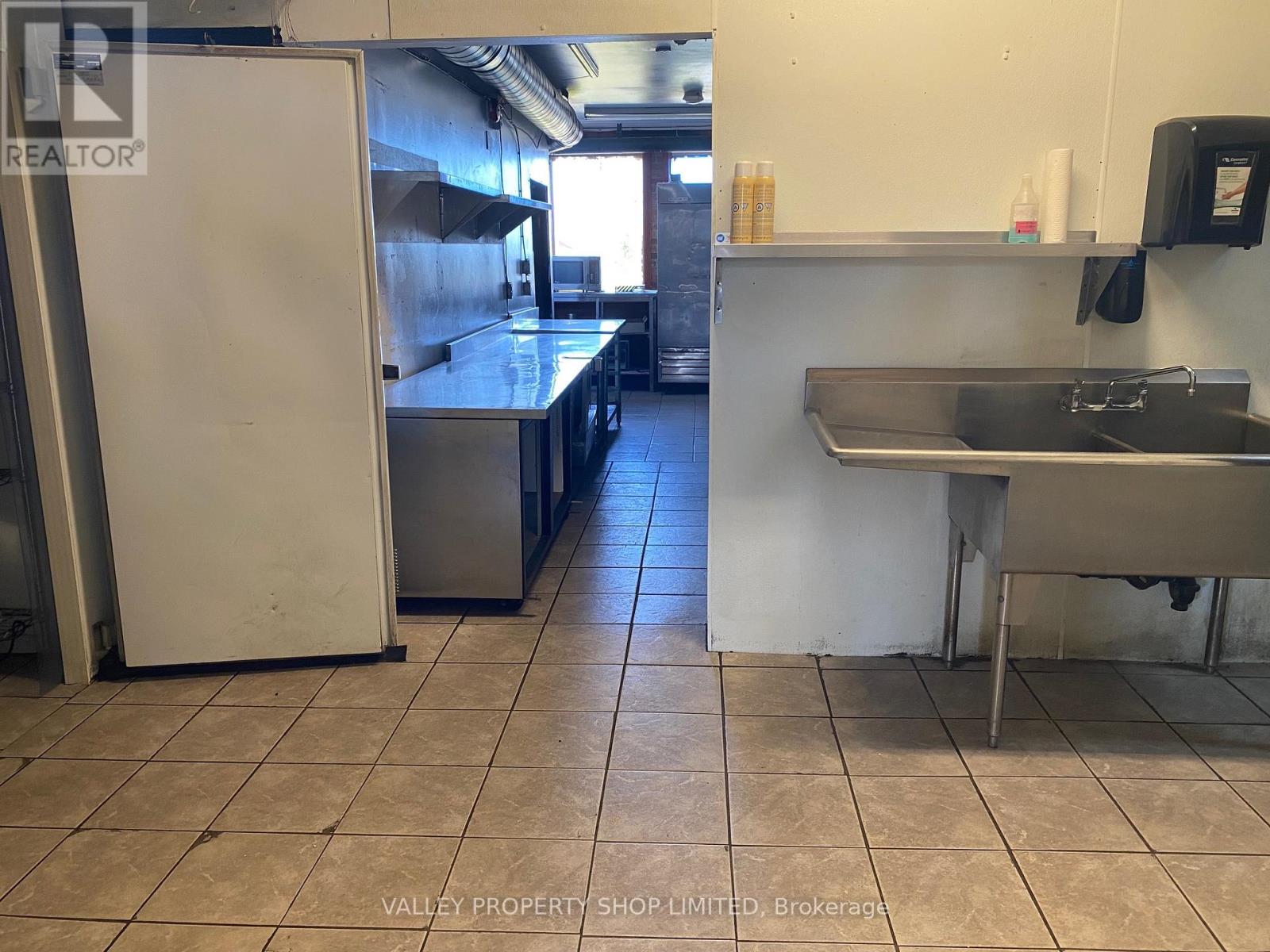 207 Nelson Street, Pembroke, Ontario  K8A 3N1 - Photo 20 - X12428731