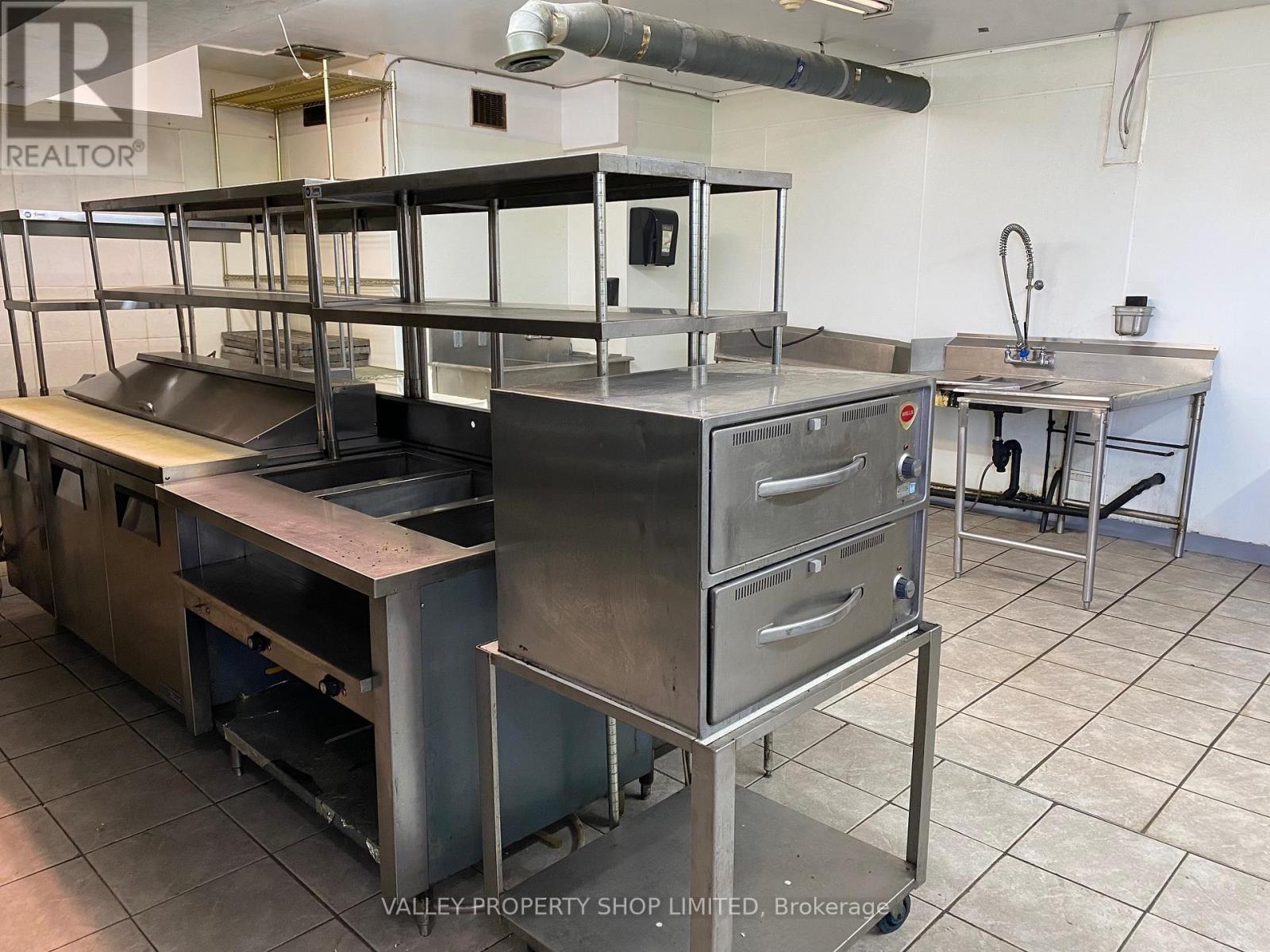 207 Nelson Street, Pembroke, Ontario  K8A 3N1 - Photo 19 - X12428731