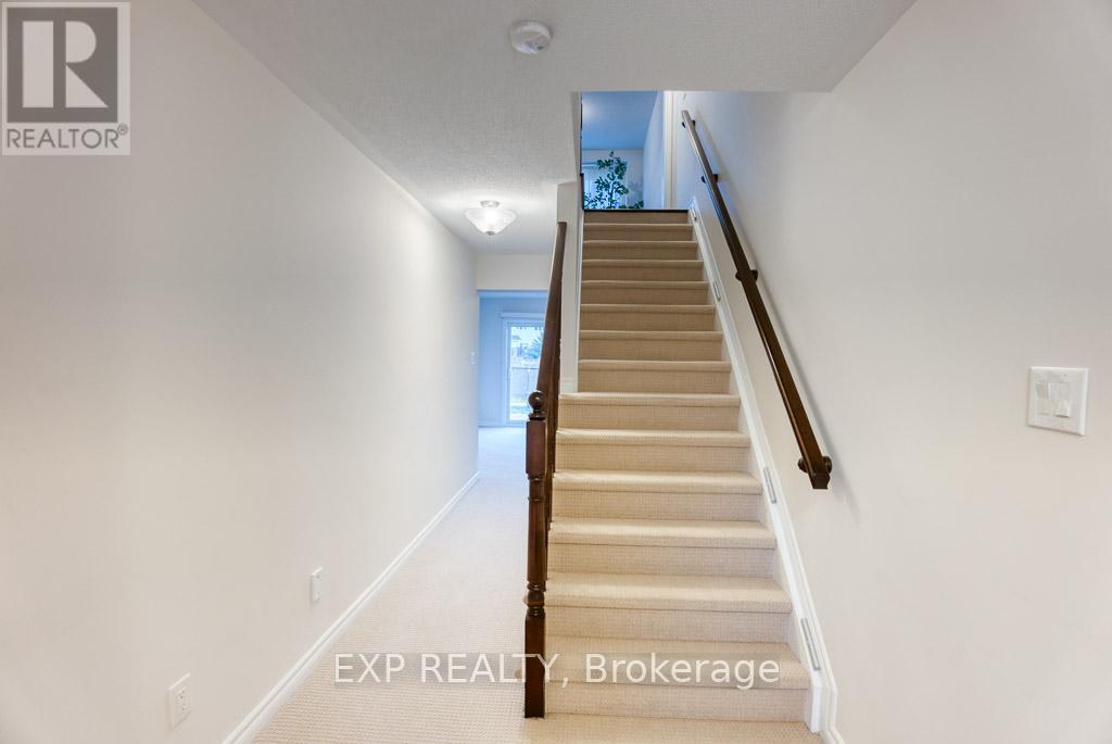 513 Coldwater Crescent, Ottawa, Ontario  K2M 0J4 - Photo 6 - X12580954